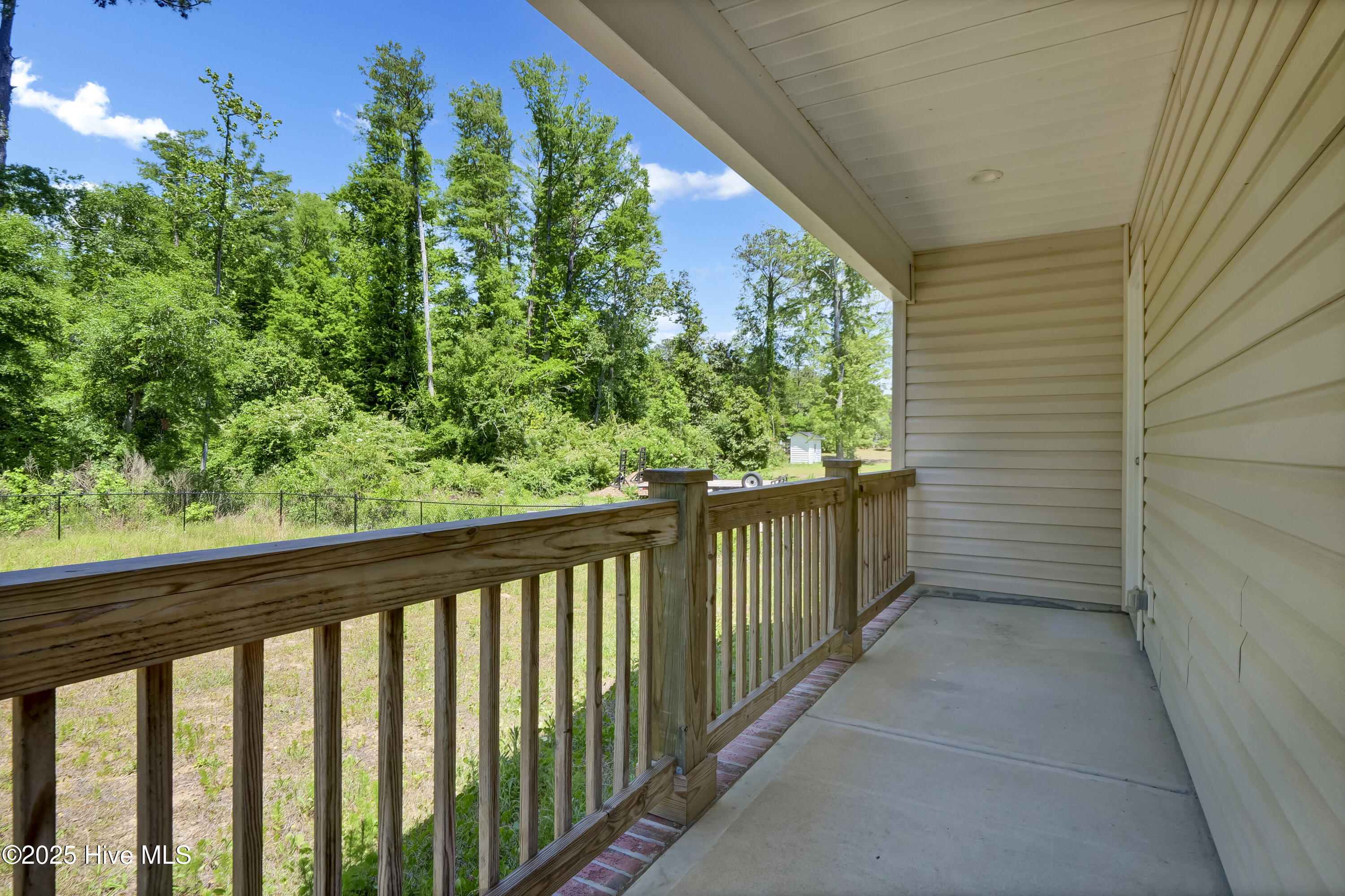 100513593 | Photo 19