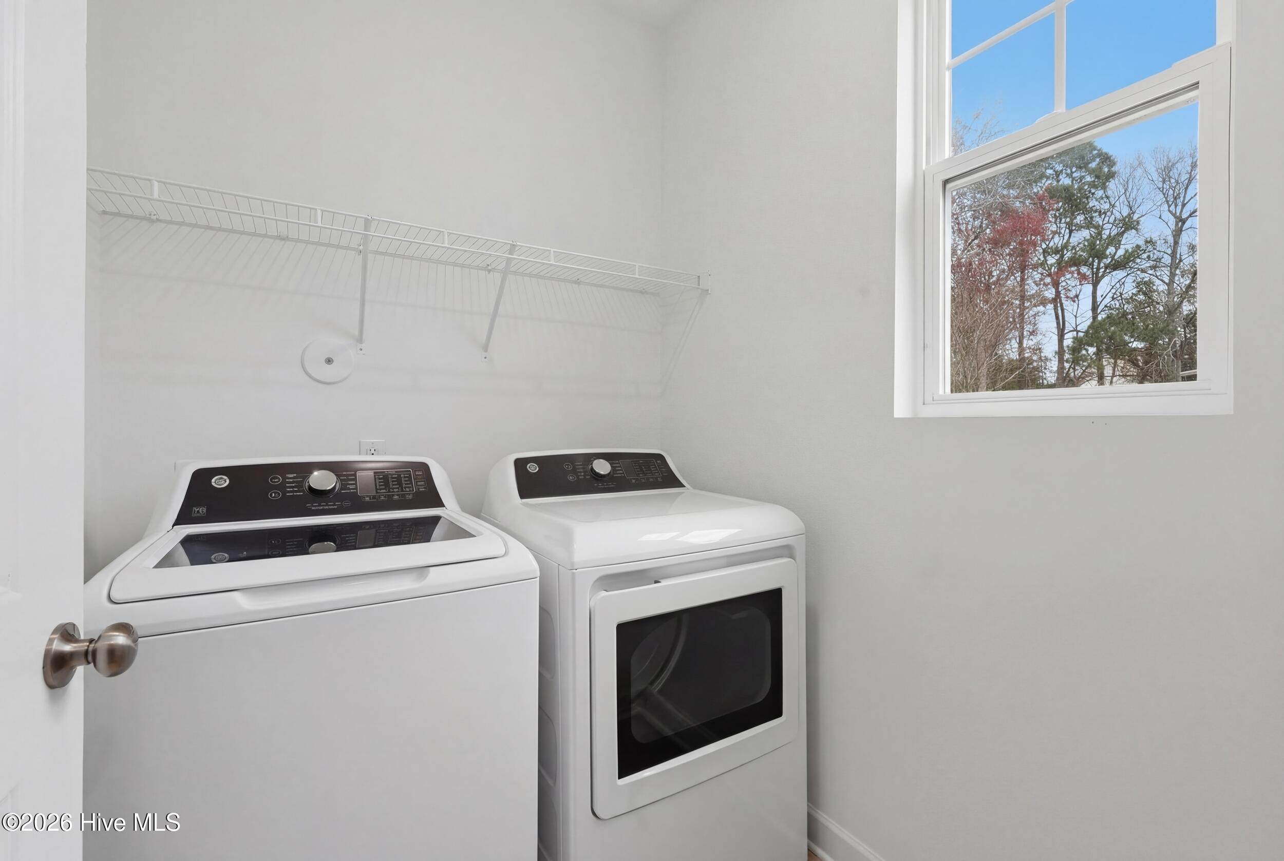 100559477 | Photo 16