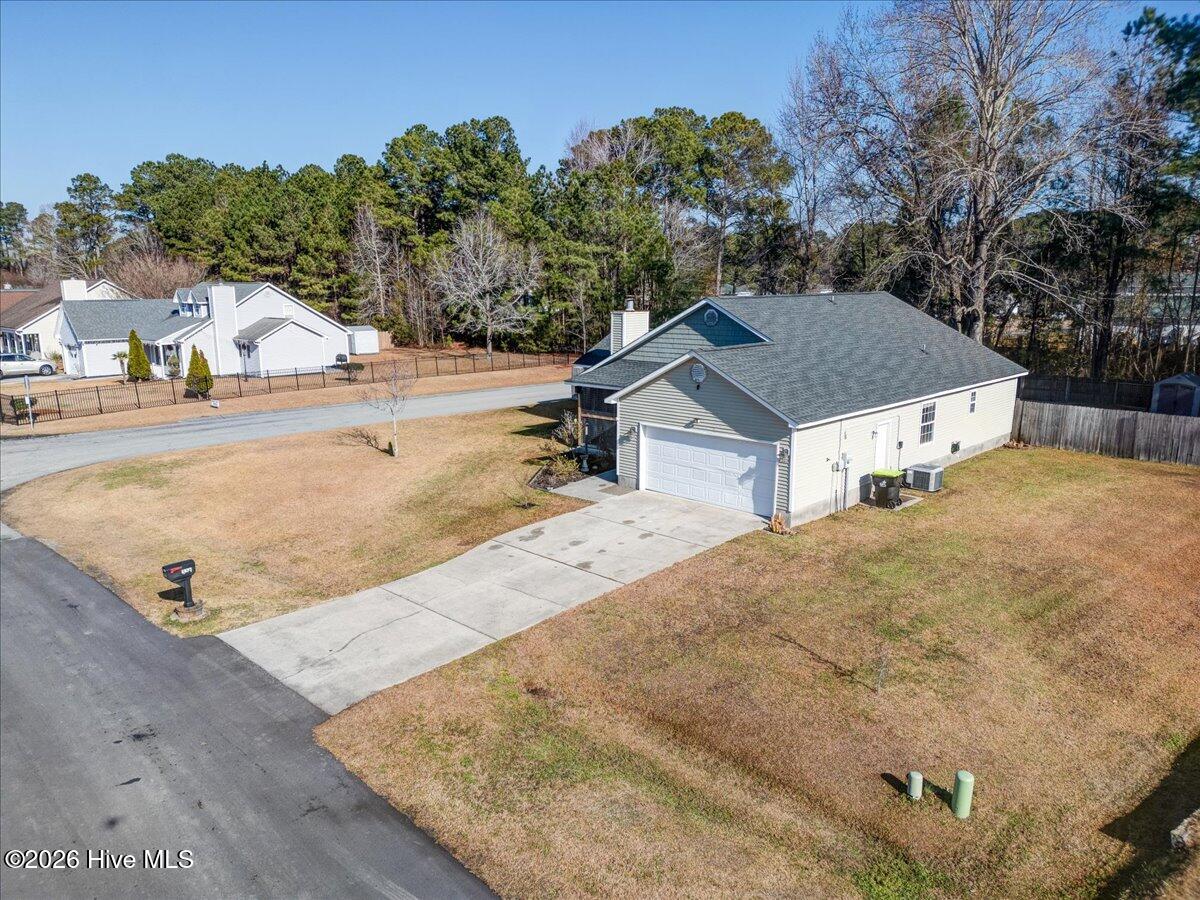 100548576 | Photo 33