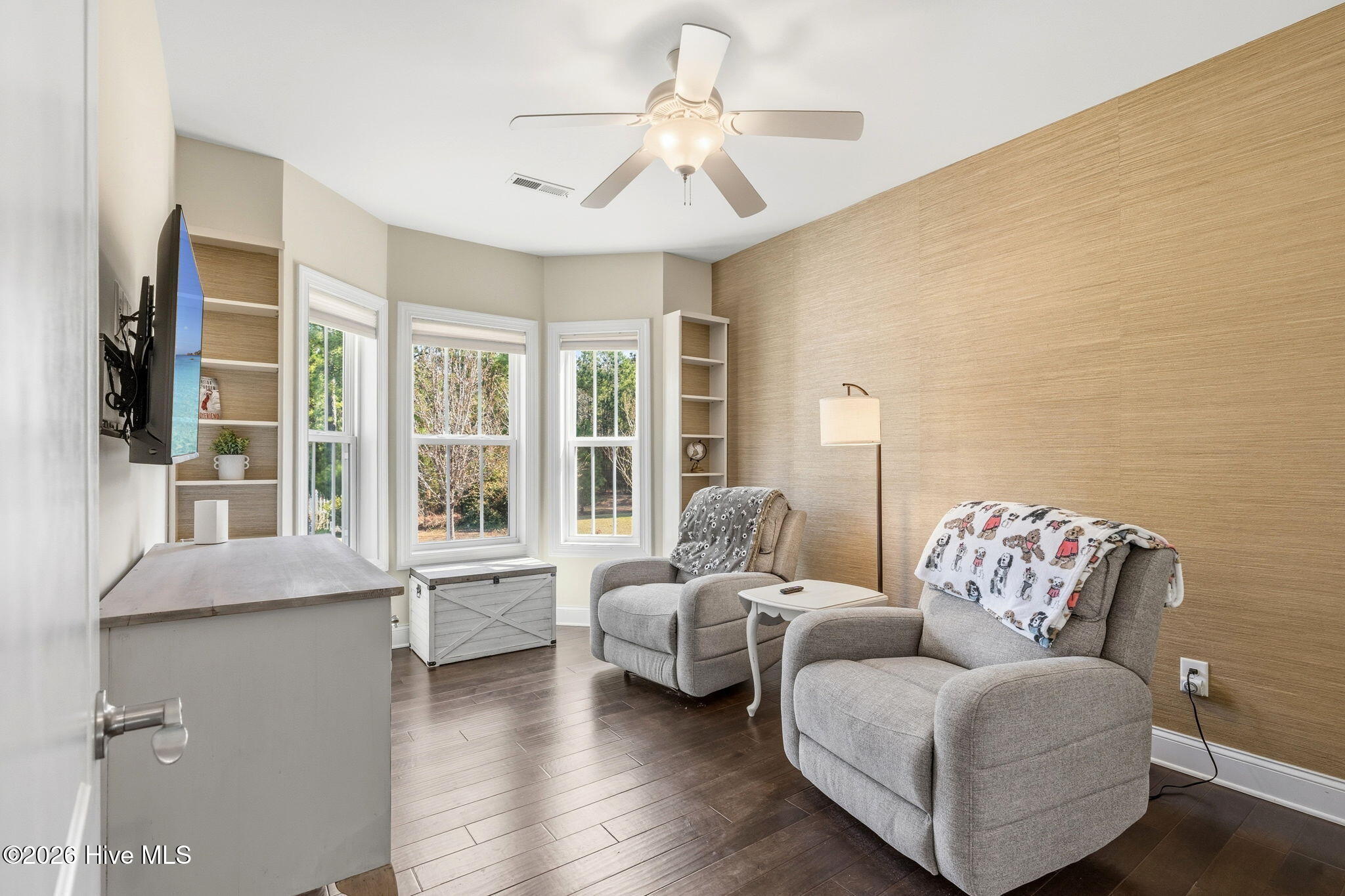 100560327 | Photo 21