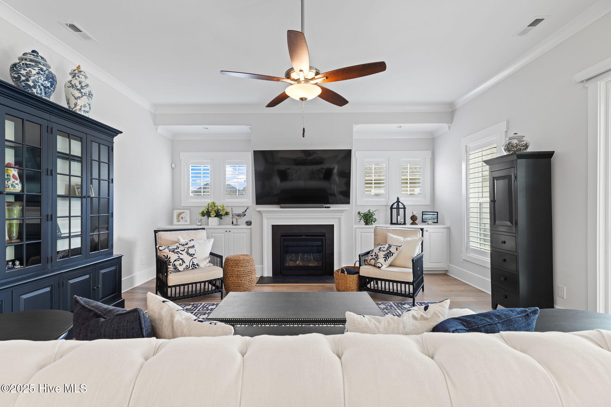 100541273 | Photo 13