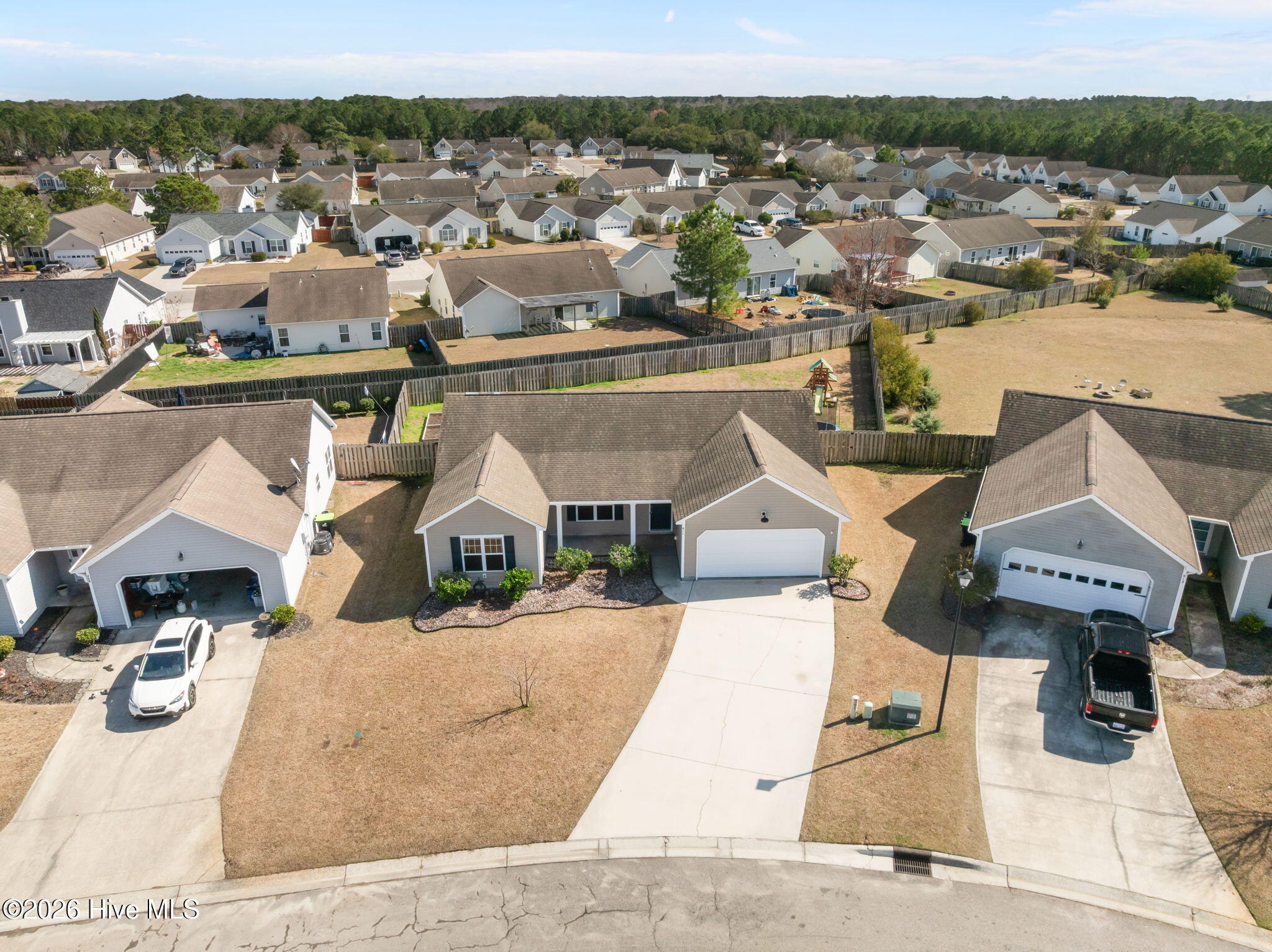 100558999 | Photo 52