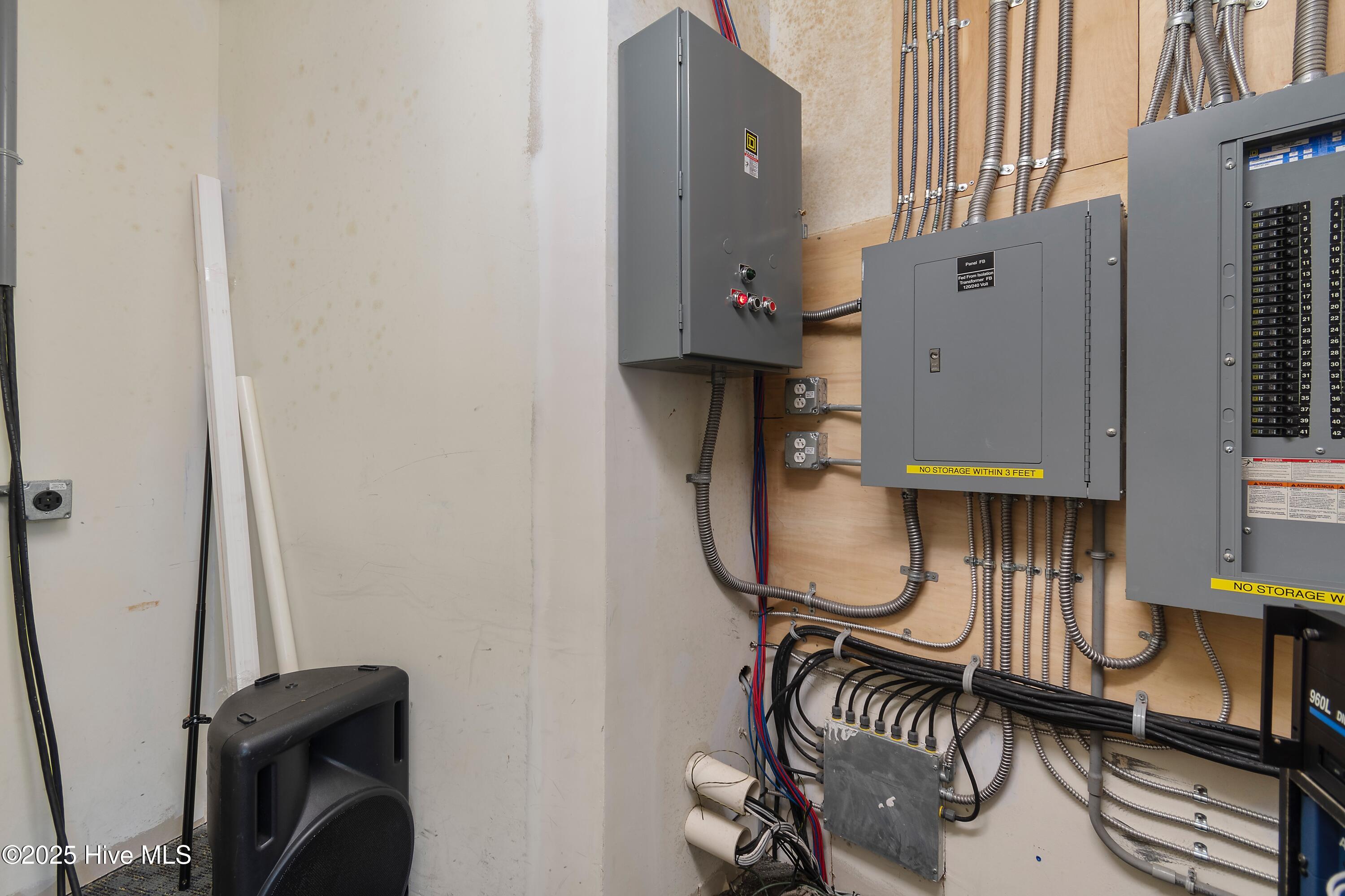 100491717 | Photo 67