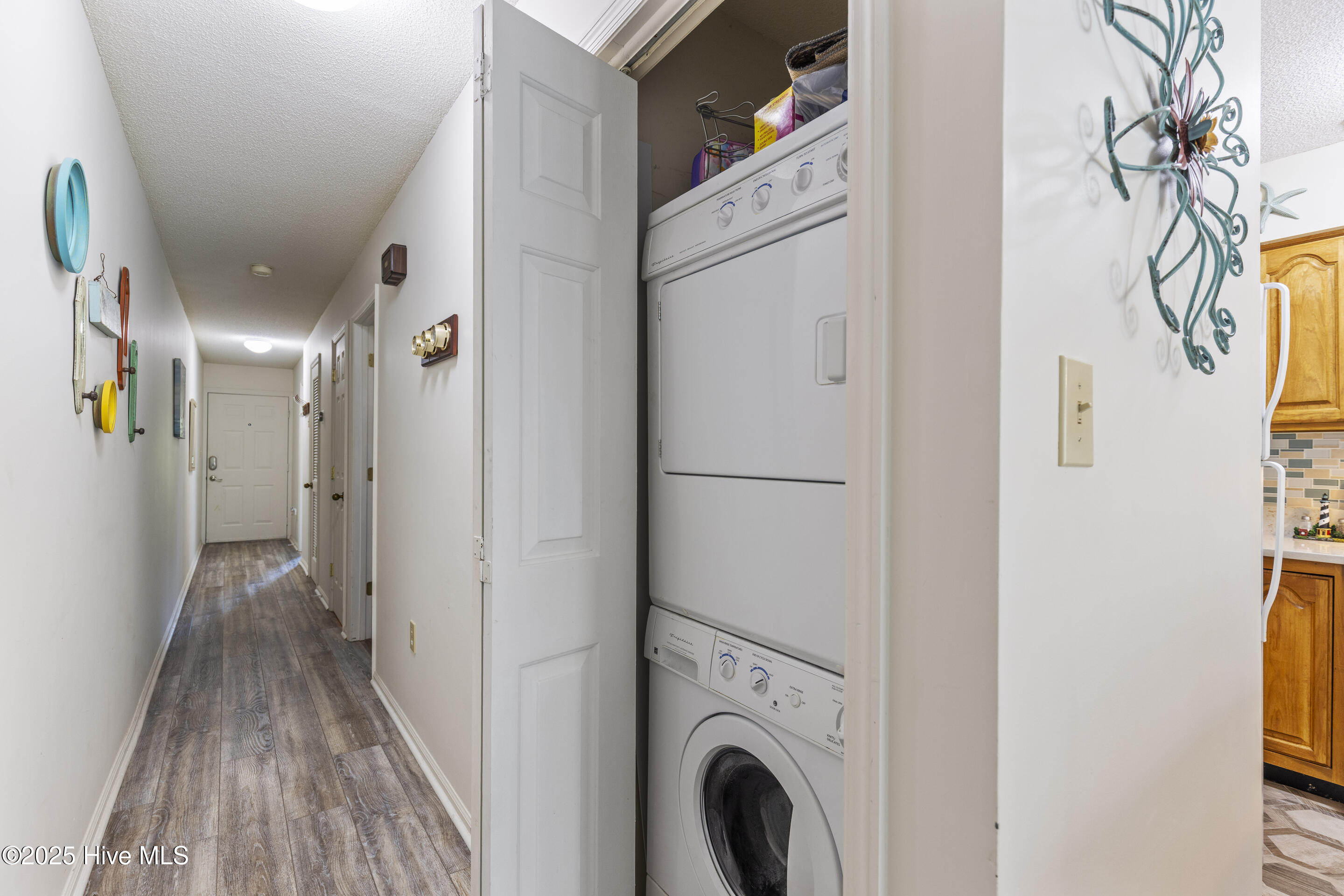 1908 Goose Creek Road SW Unit 1202, Ocean Isle Beach, NC 28469 – photo 23: Full-Size Washer & Dryer