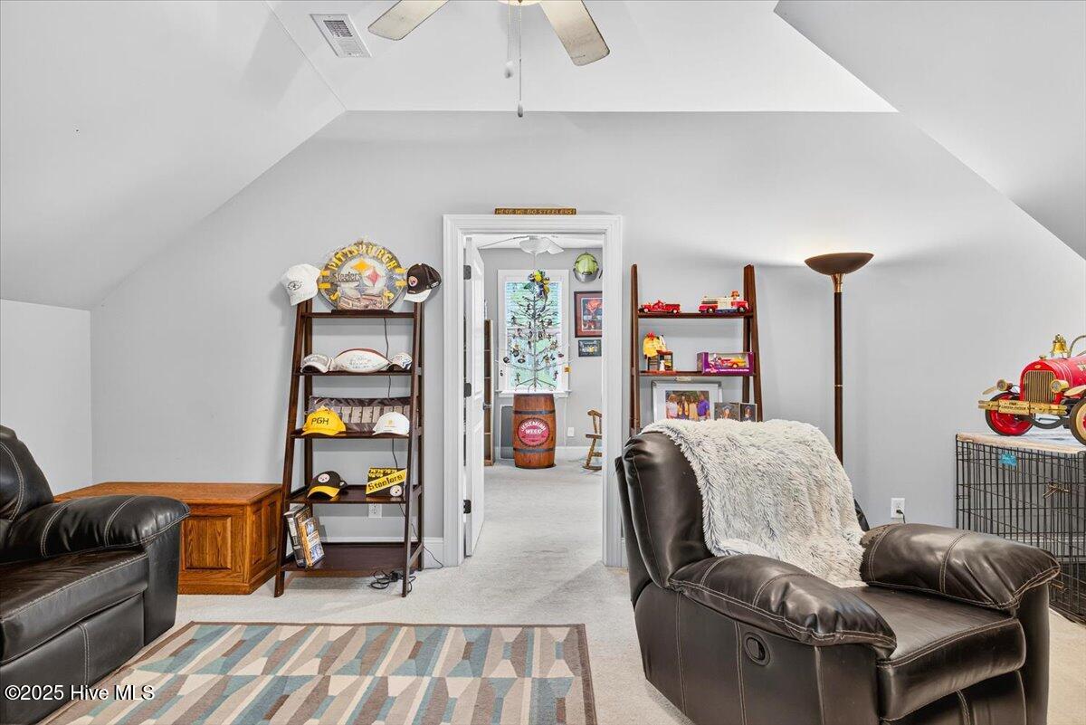 100525399 | Photo 25