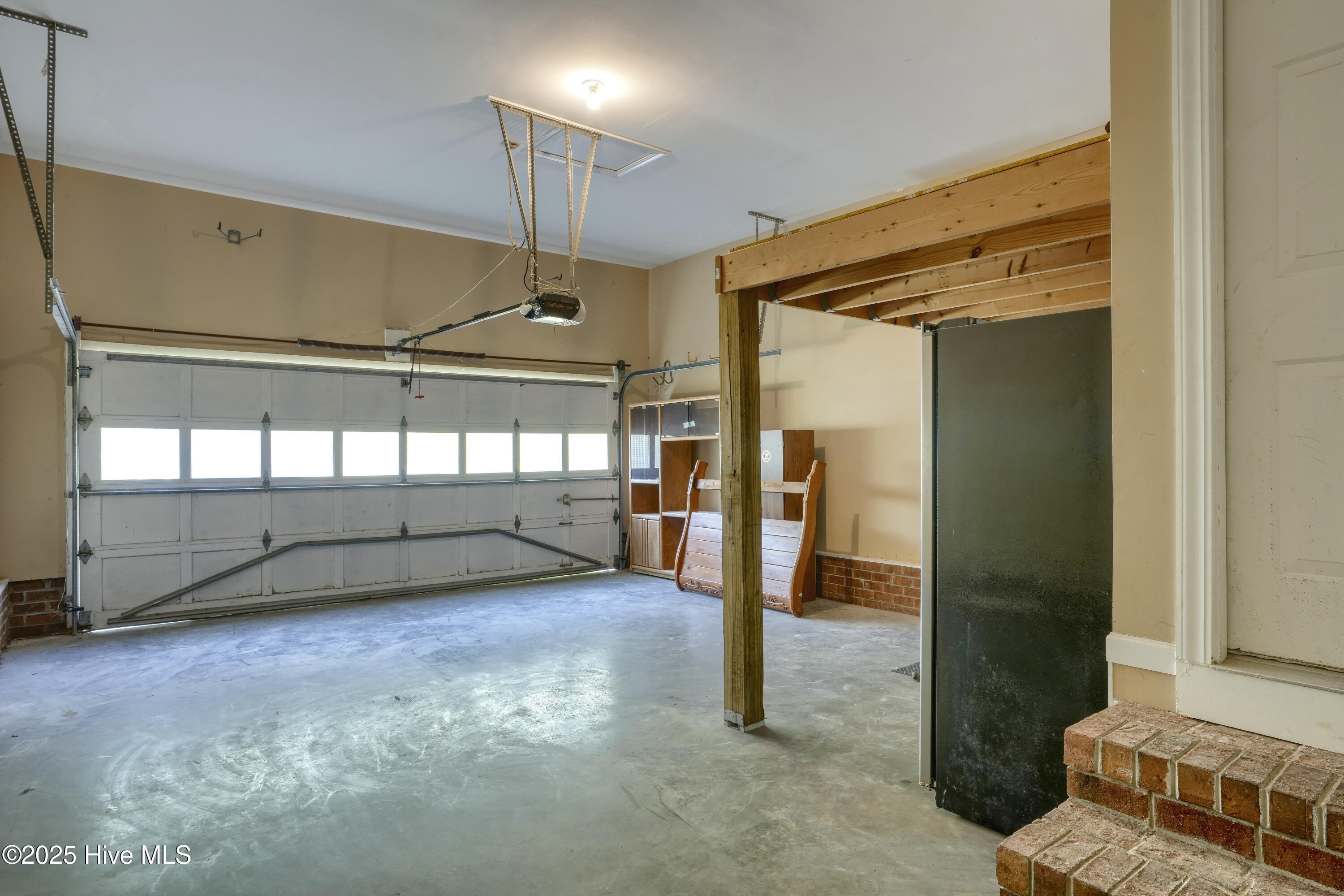 100554842 | Photo 28