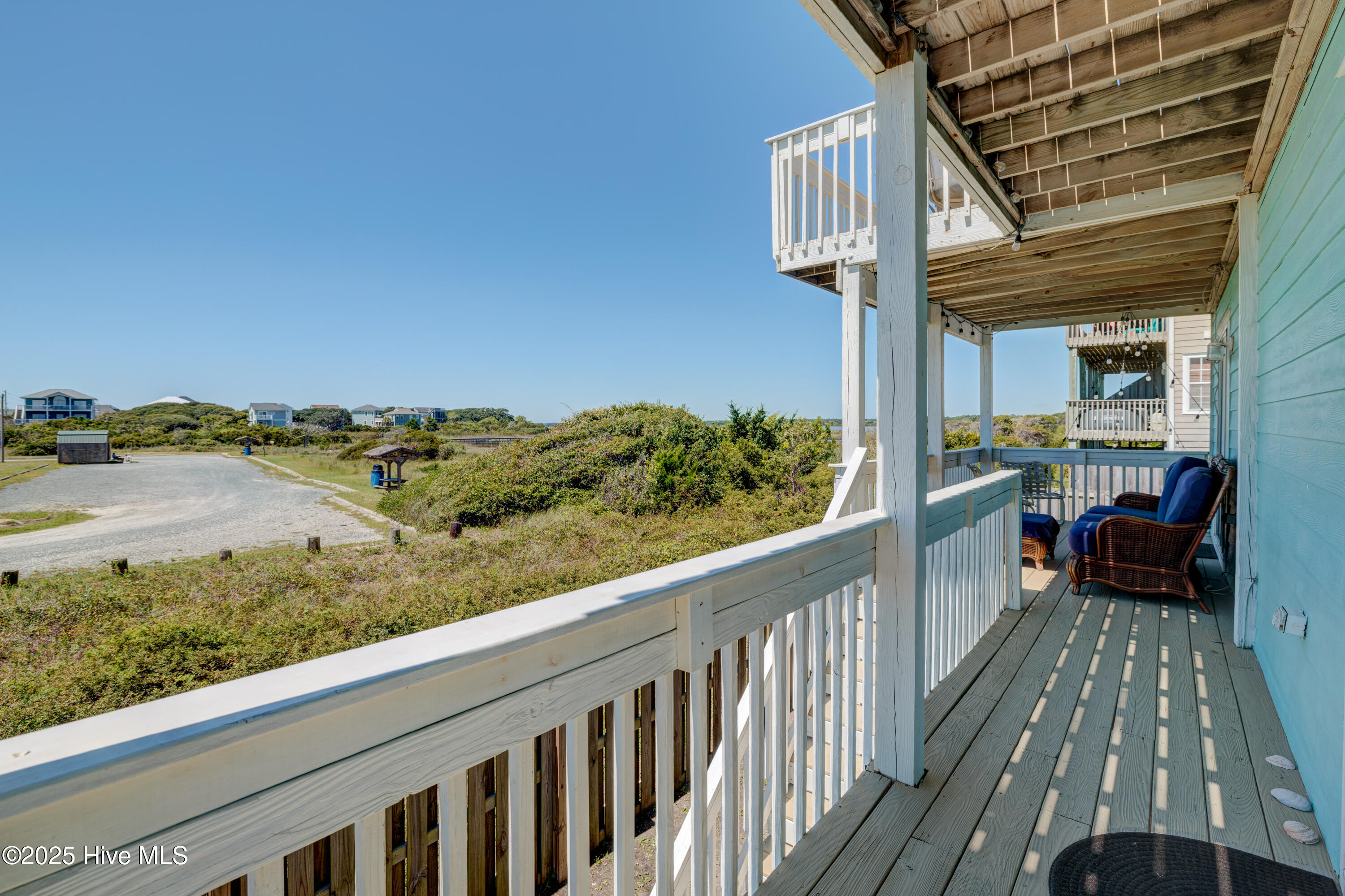 100527842 | Photo 38