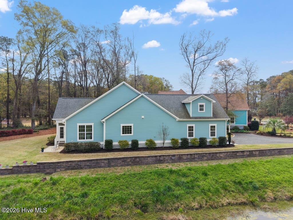 100562919 | Photo 64