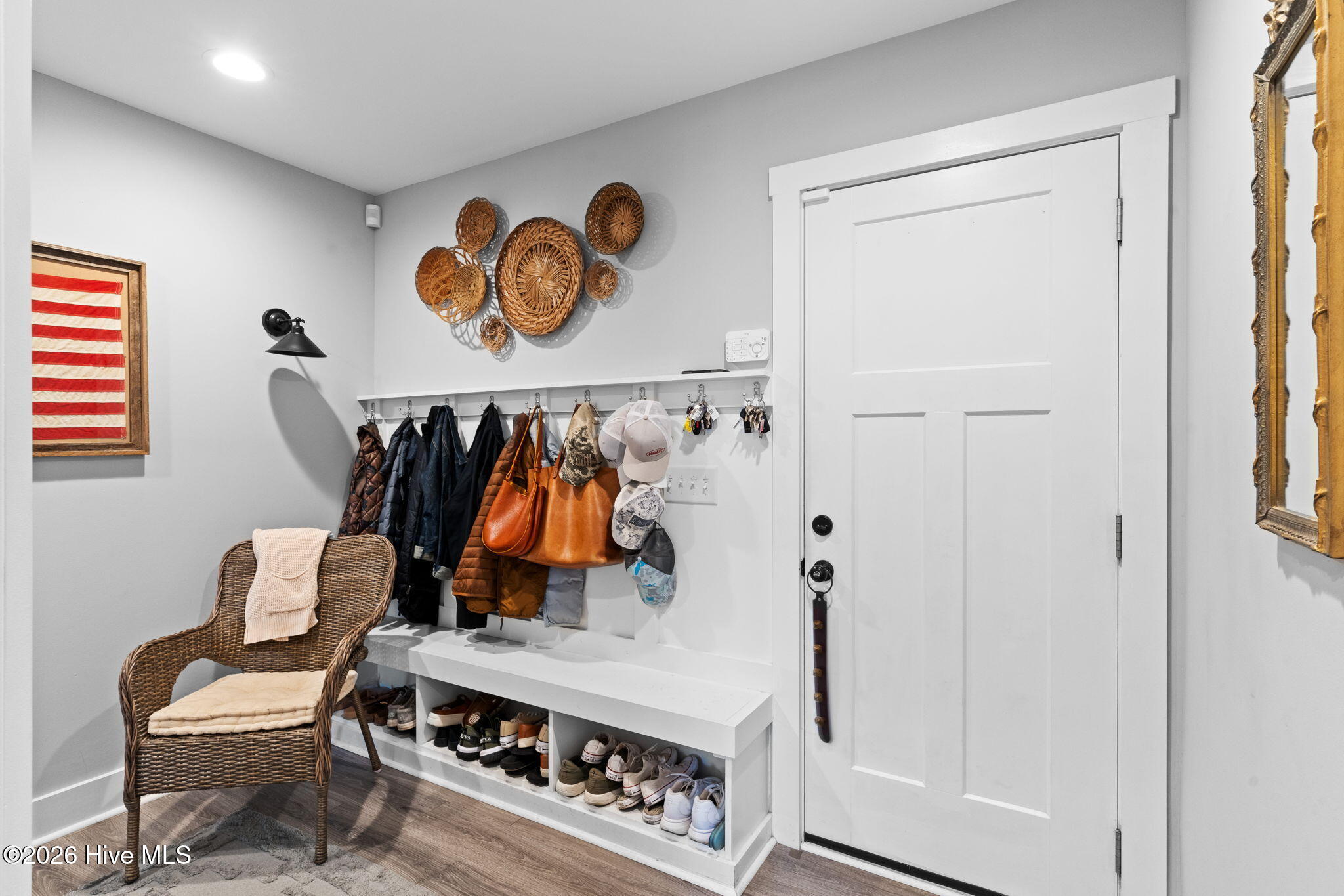 100557943 | Photo 29