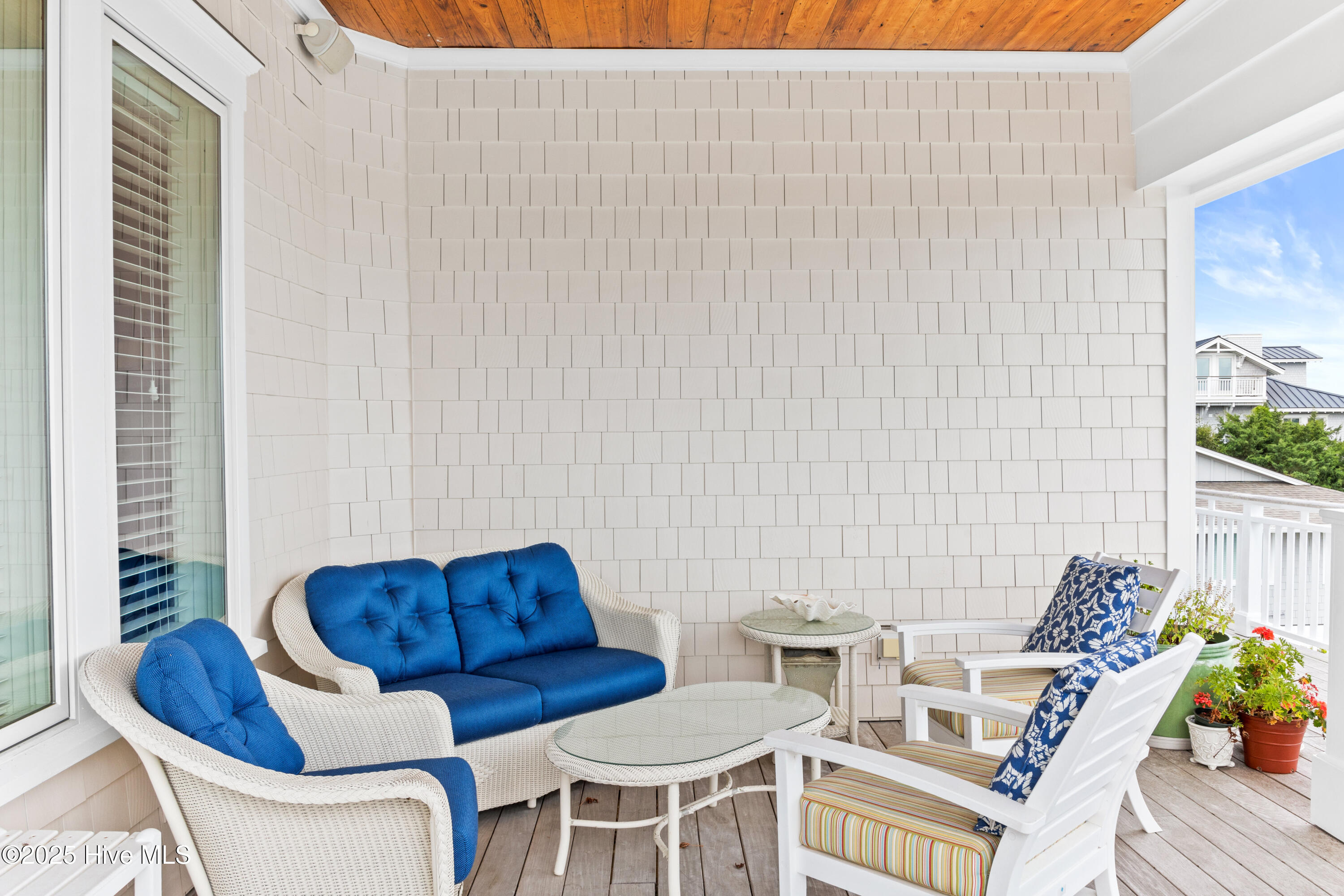 100531006 | Photo 39