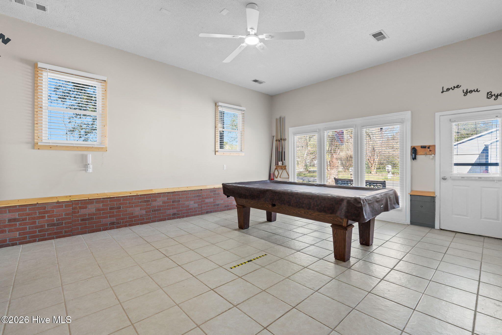 100562881 | Photo 19