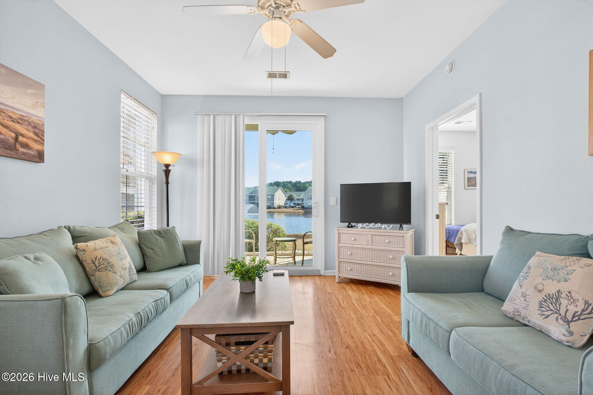 100559381 | Photo 18