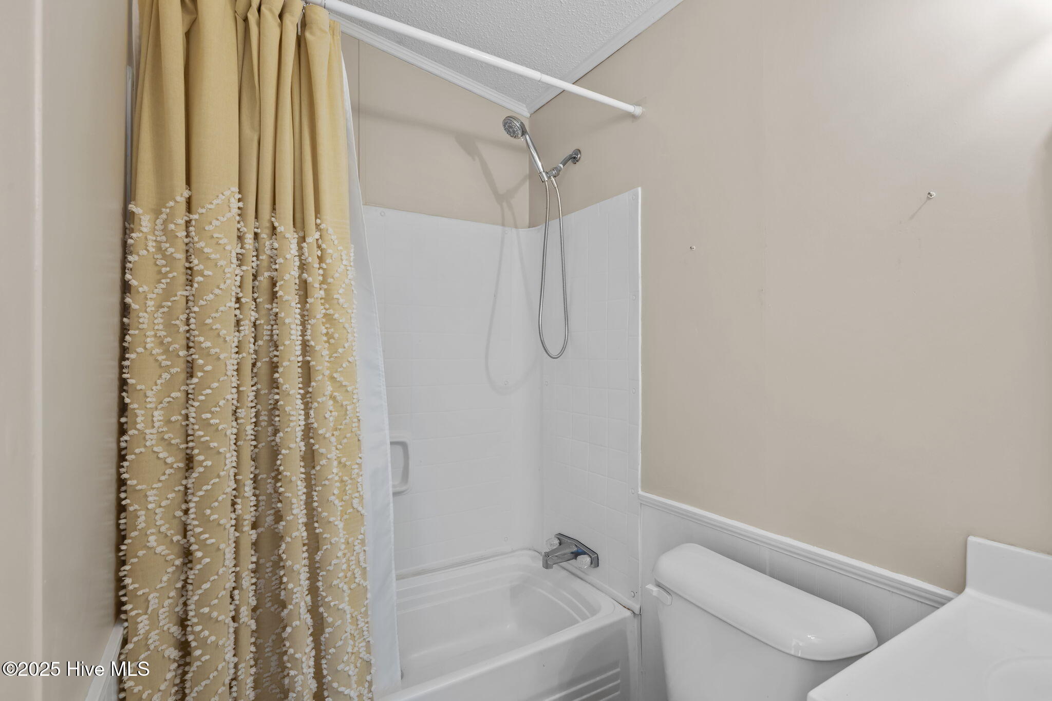 100540304 | Photo 27