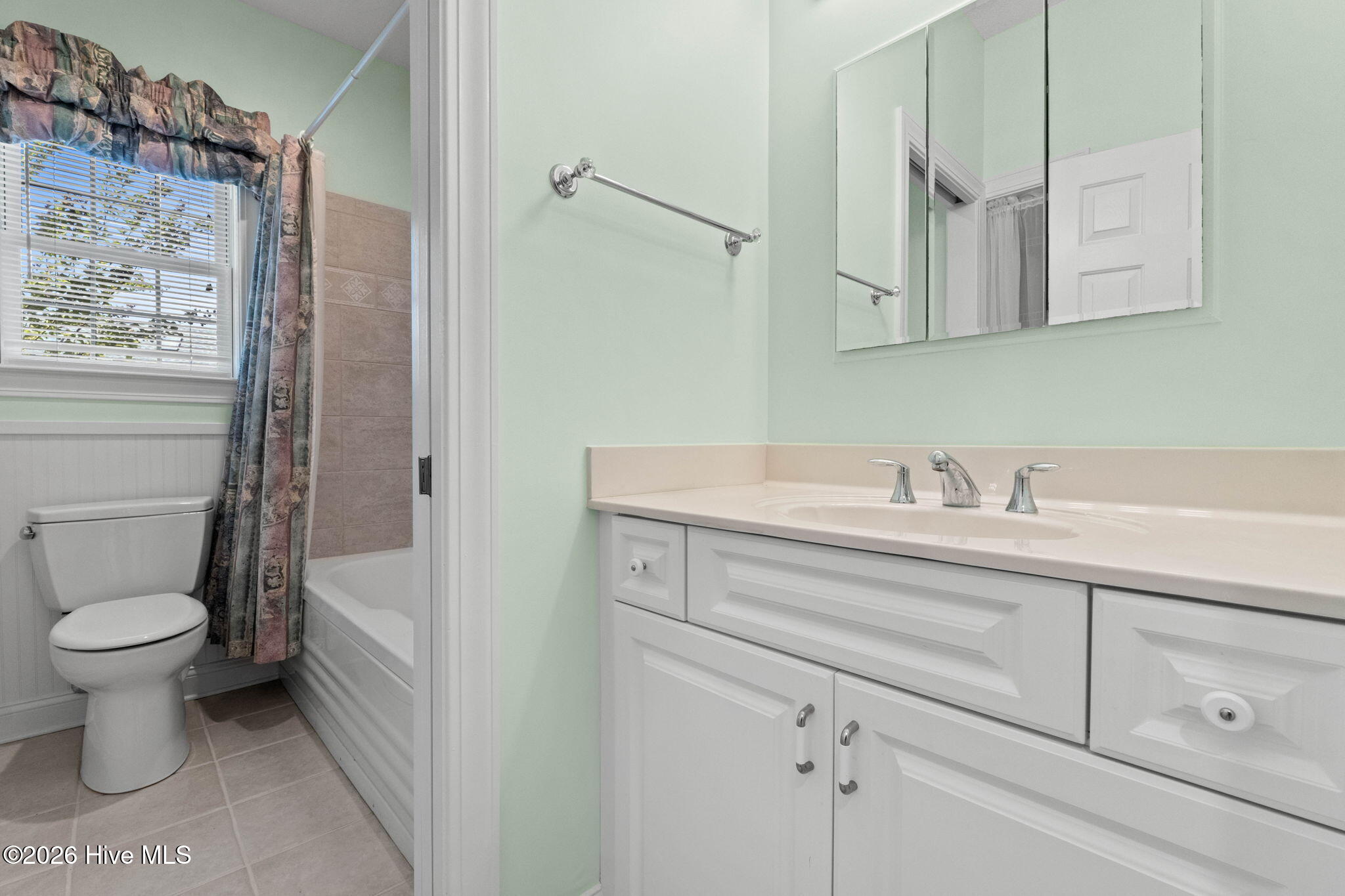 100567537 | Photo 73