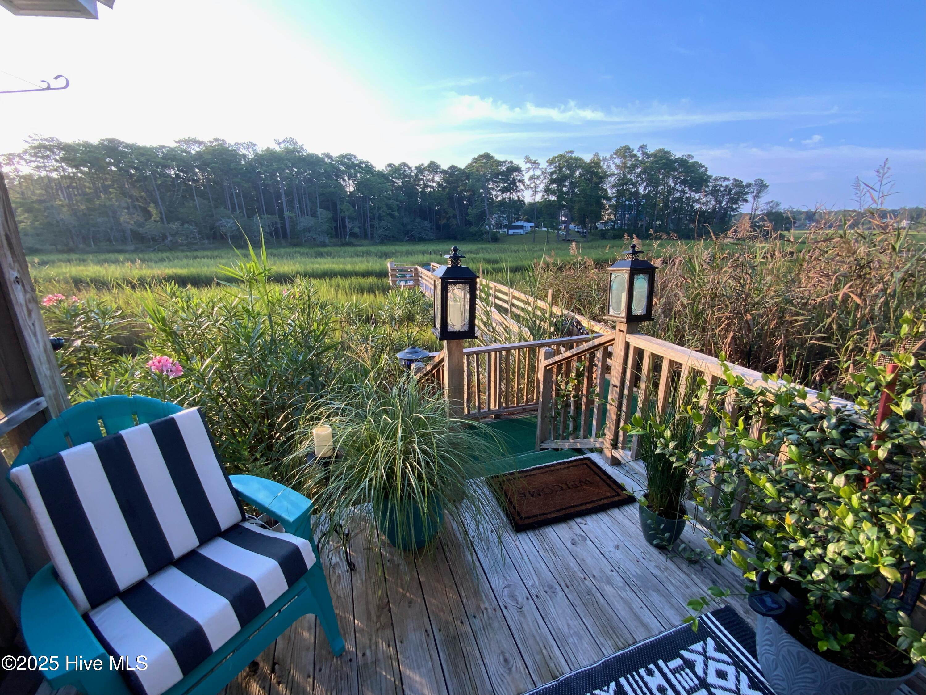 100555399 | Photo 36