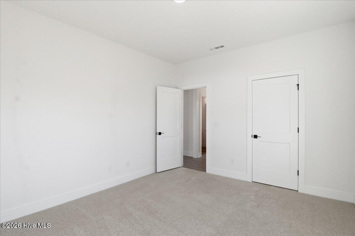 100552379 | Photo 18