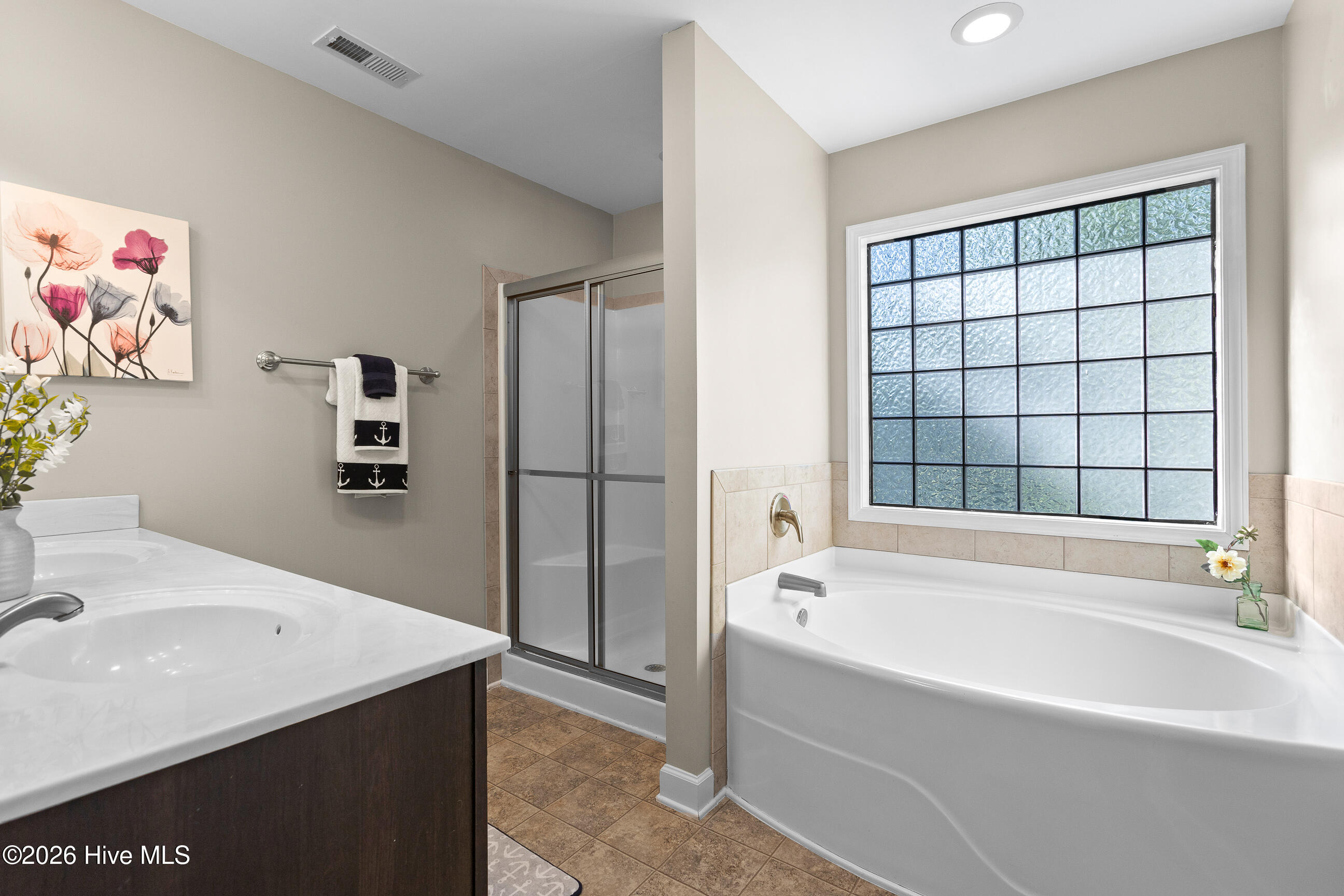 100567364 | Photo 21