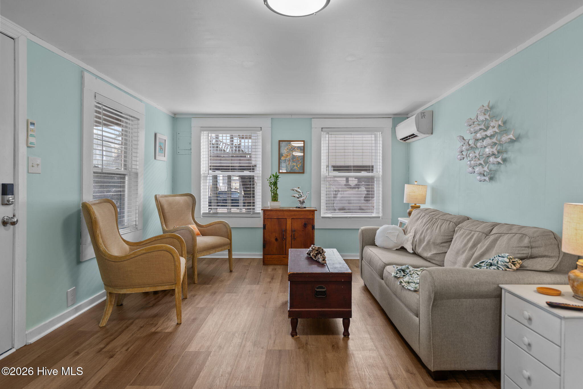 100552359 | Photo 41