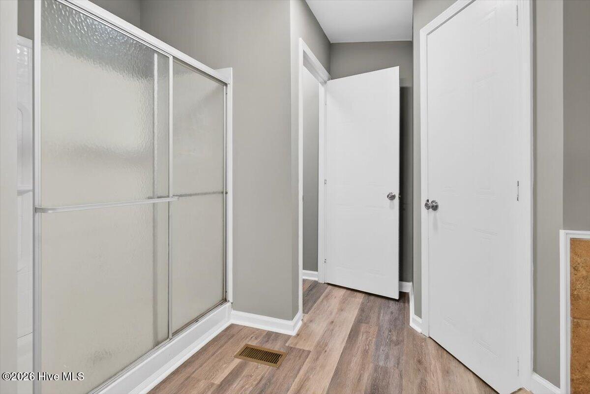 100554719 | Photo 11