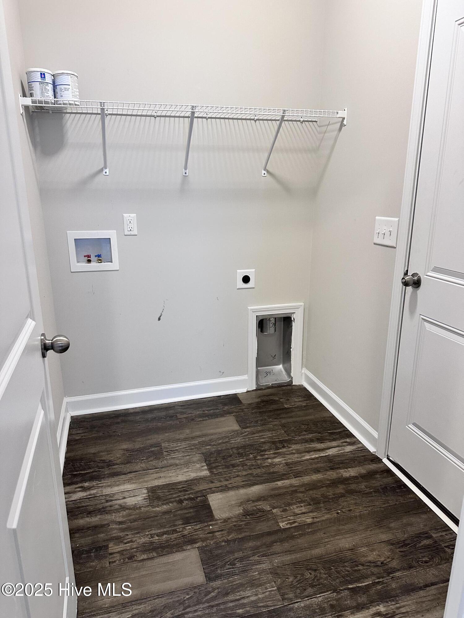 503 Violet Court, Maysville, NC 28555 – photo 16: Laundry