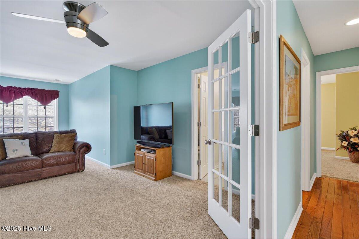 100514945 | Photo 30