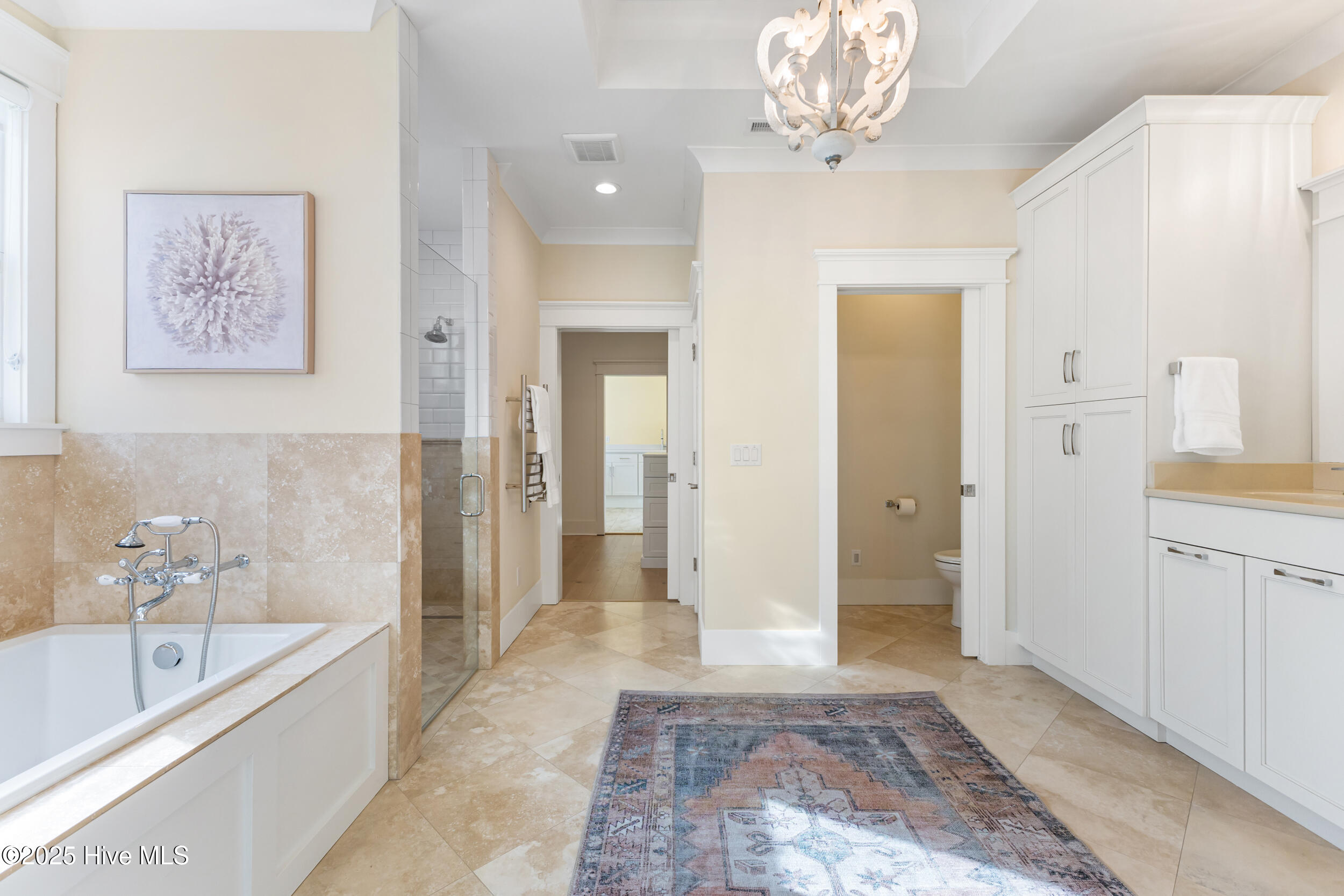 100535952 | Photo 52