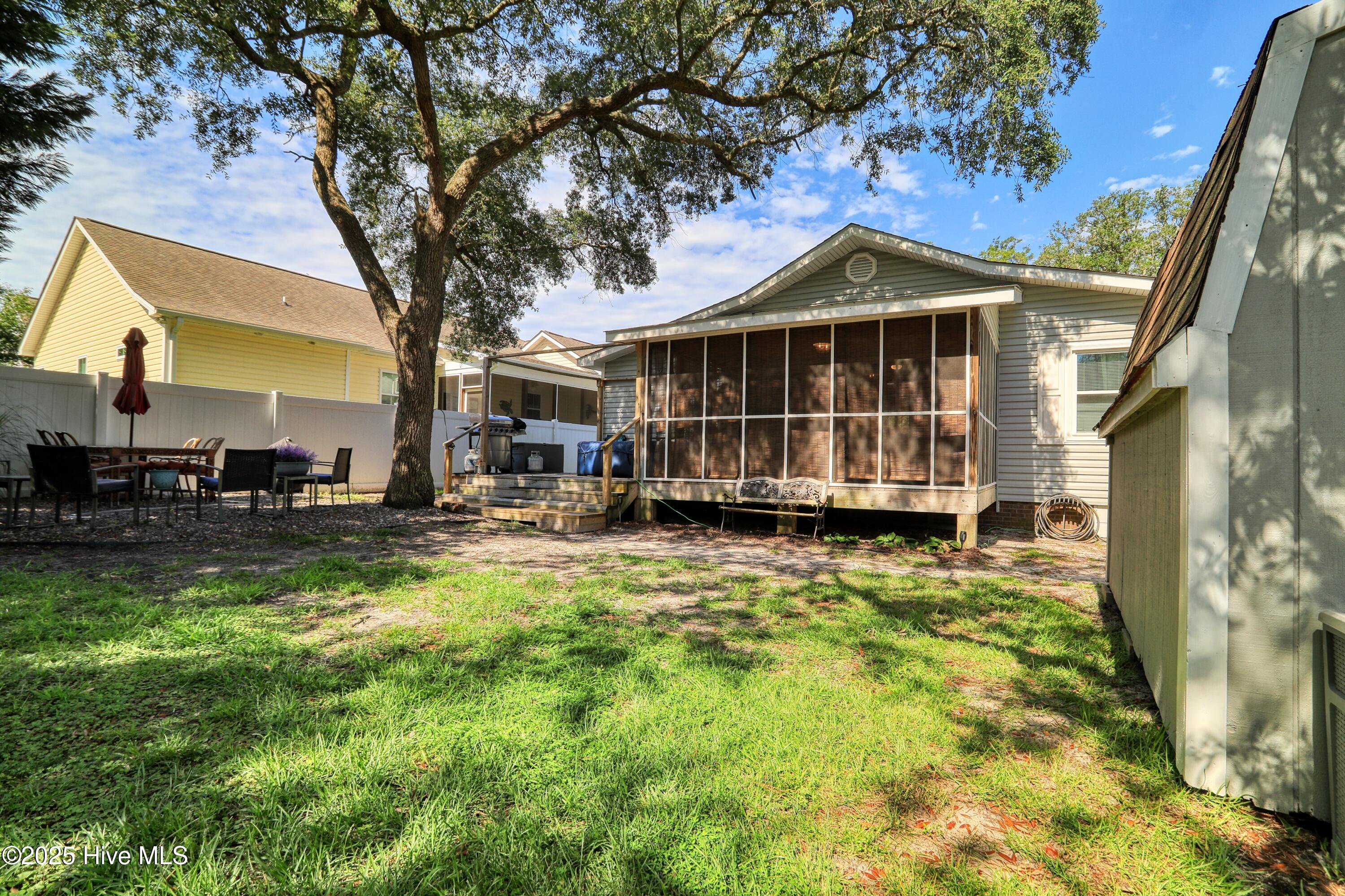 100523297 | Photo 21