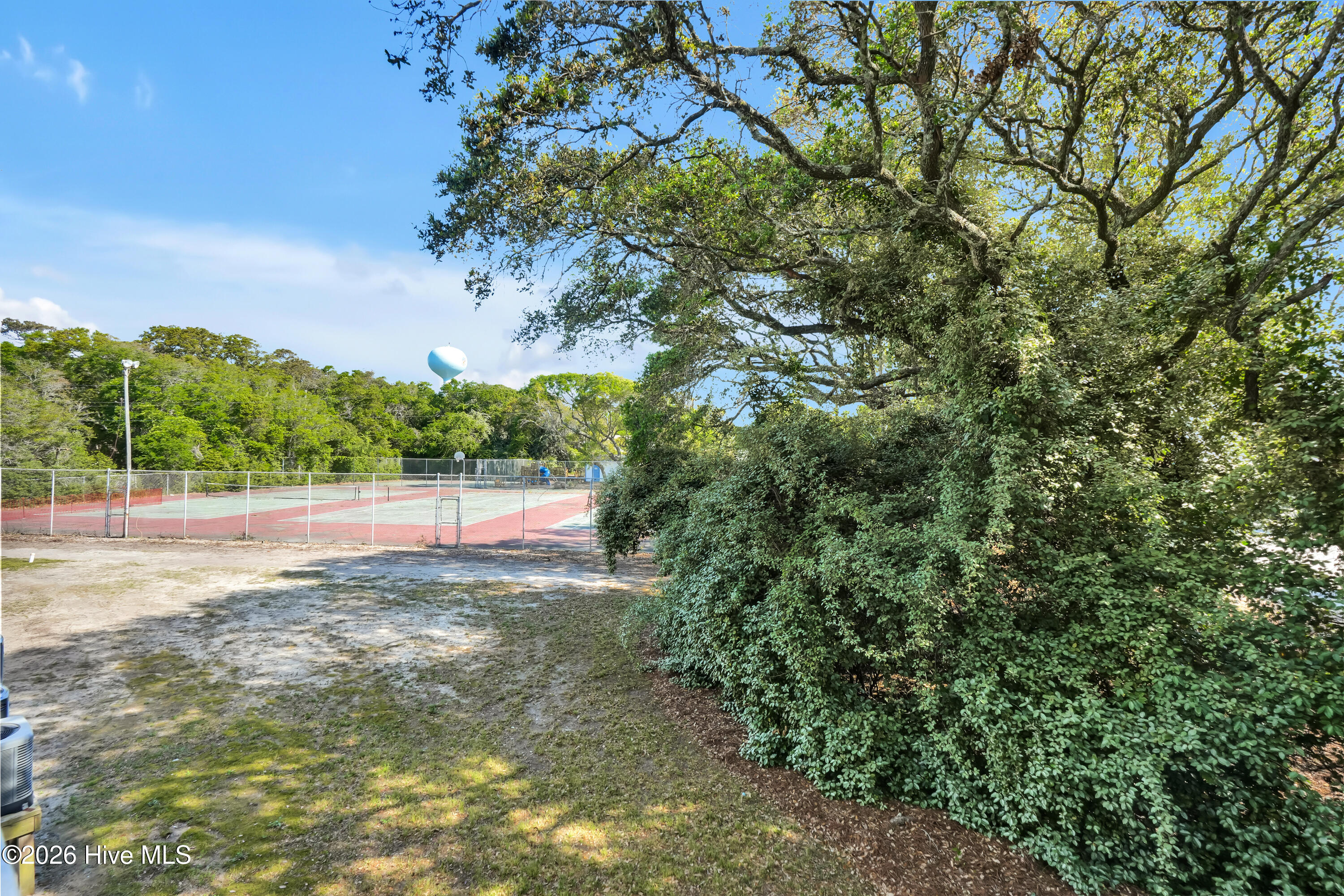 100568340 | Photo 27