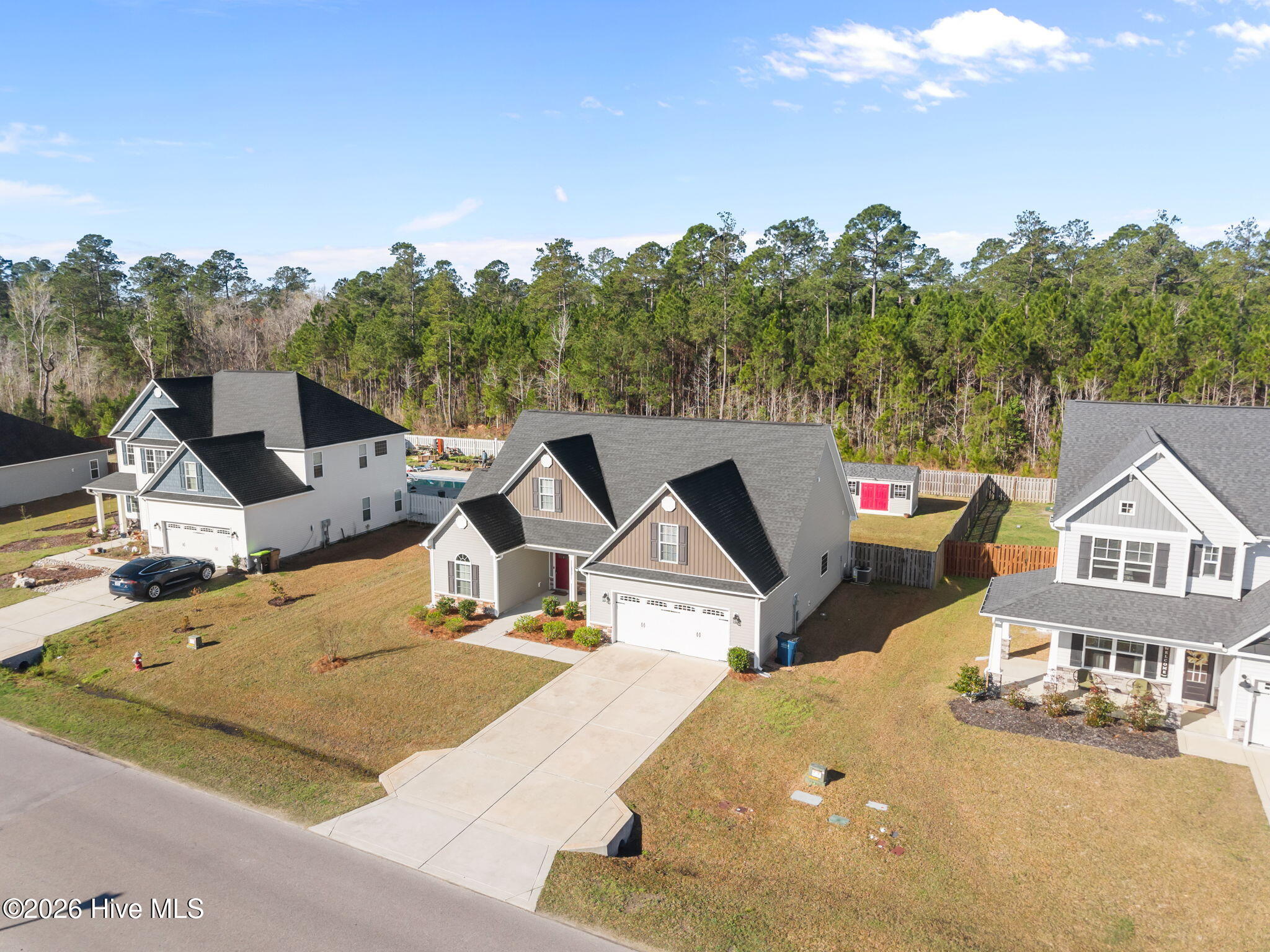 100561357 | Photo 41