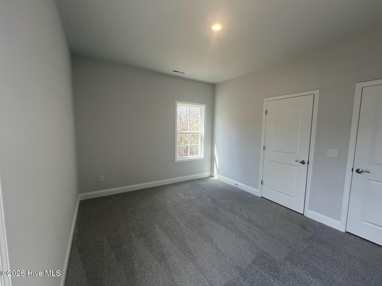 100558864 | Photo 33