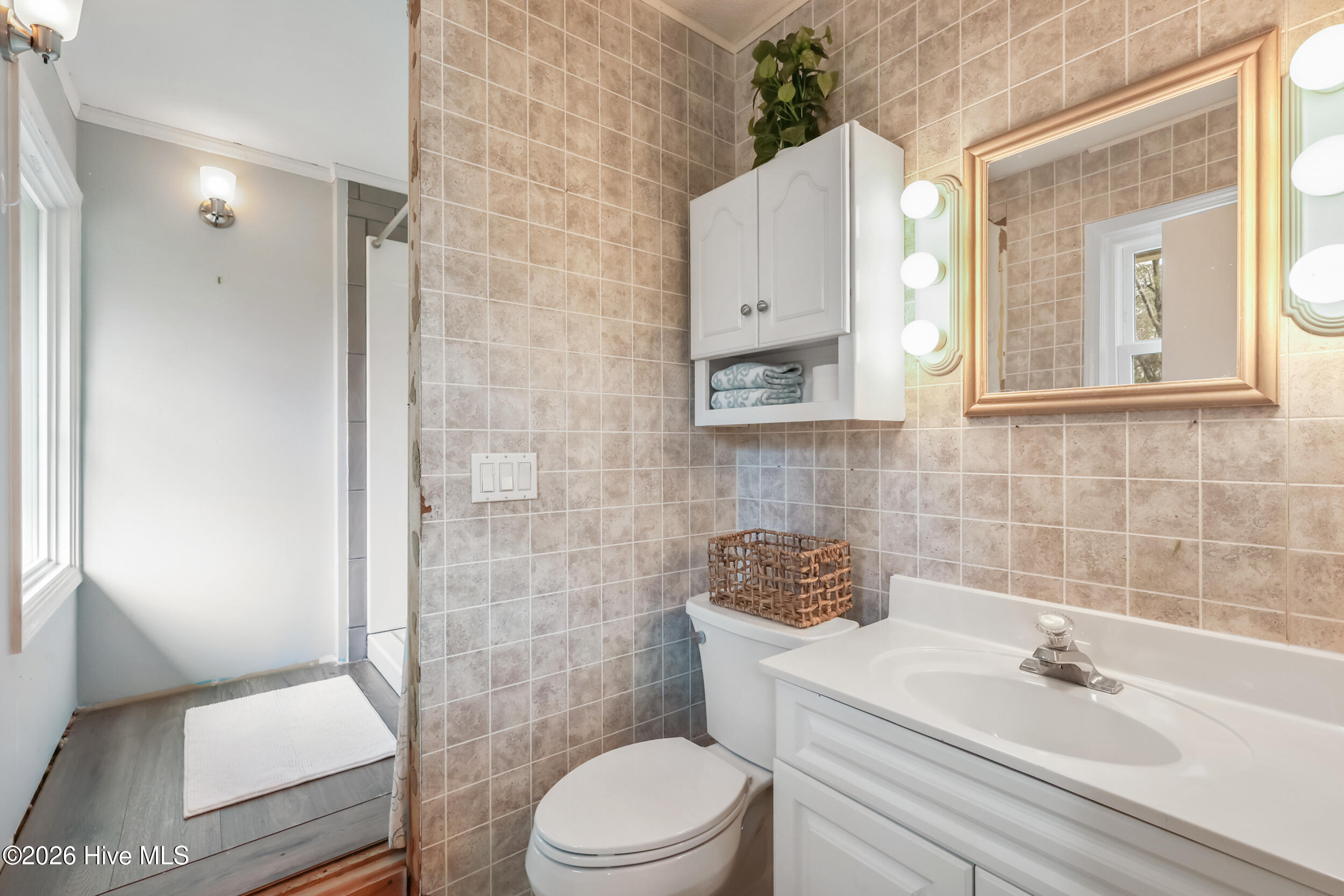 100558857 | Photo 20