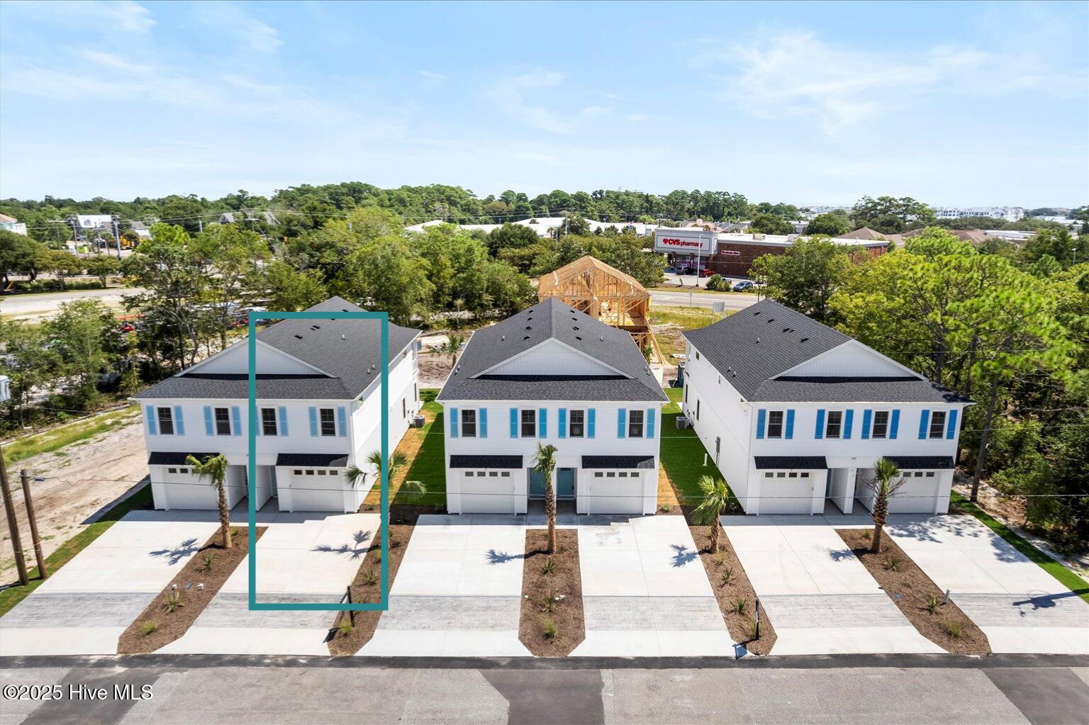 100522420 | Photo 19