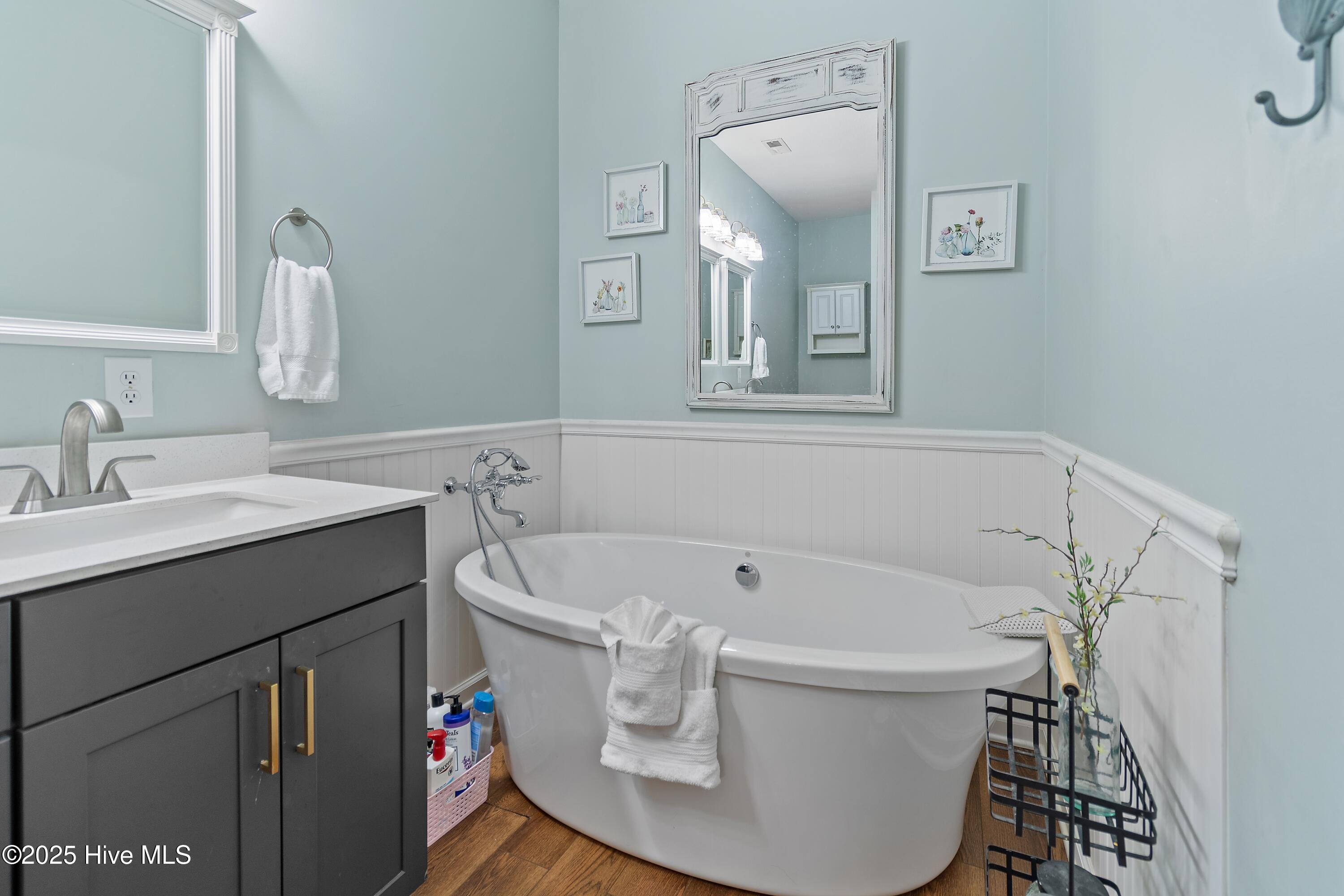 100529208 | Photo 29