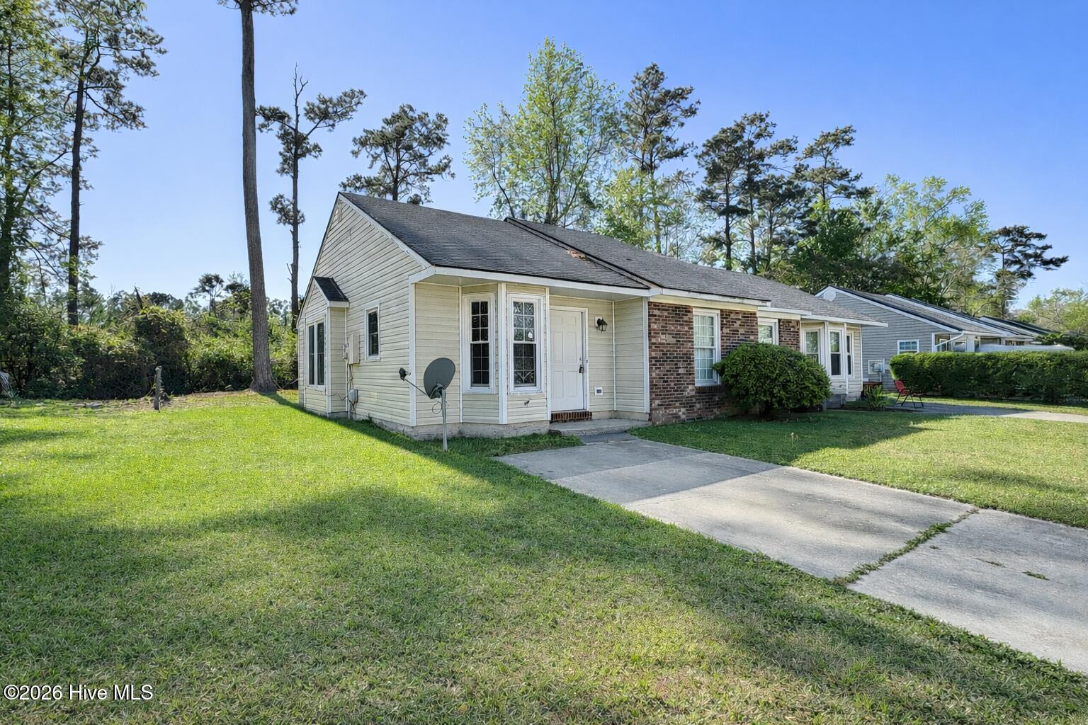 1941 Rolling Ridge Drive,Midway Park