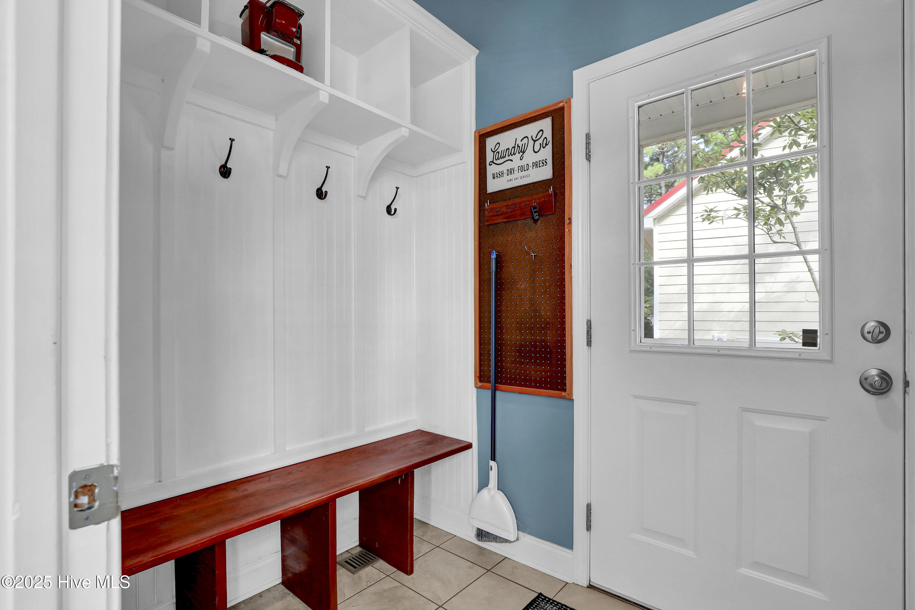 100532986 | Photo 20