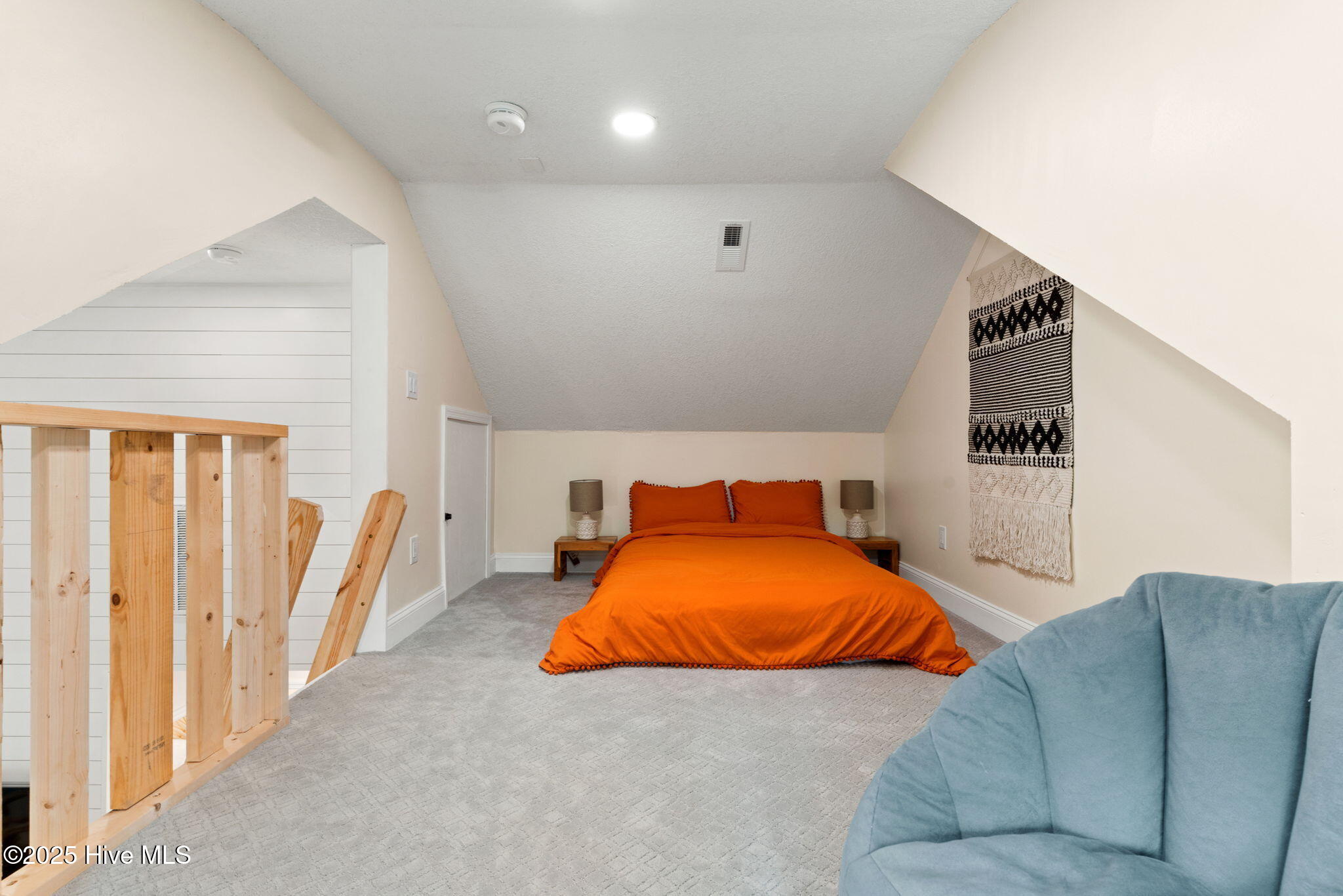 100537290 | Photo 26