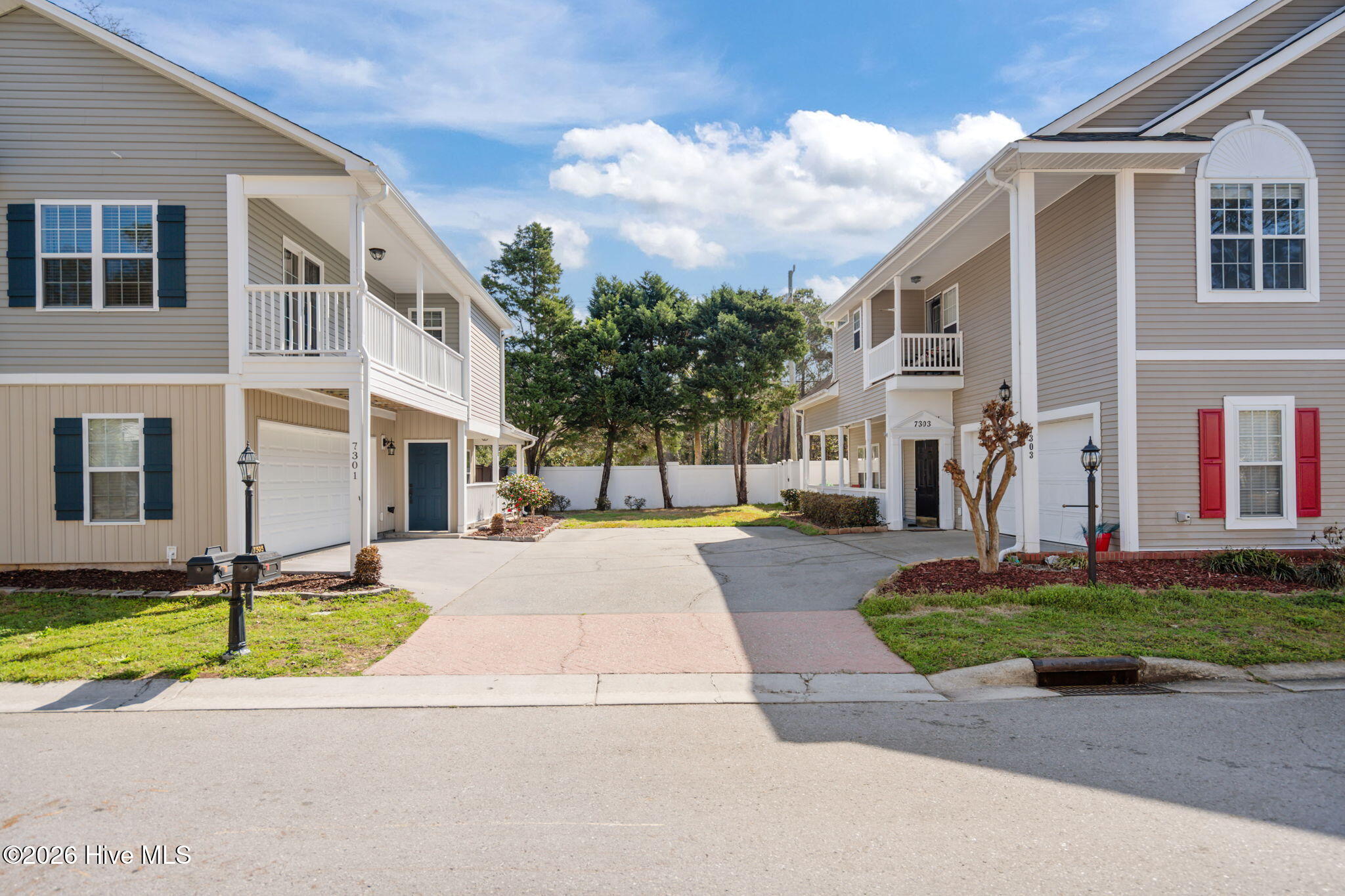 100559197 | Photo 60