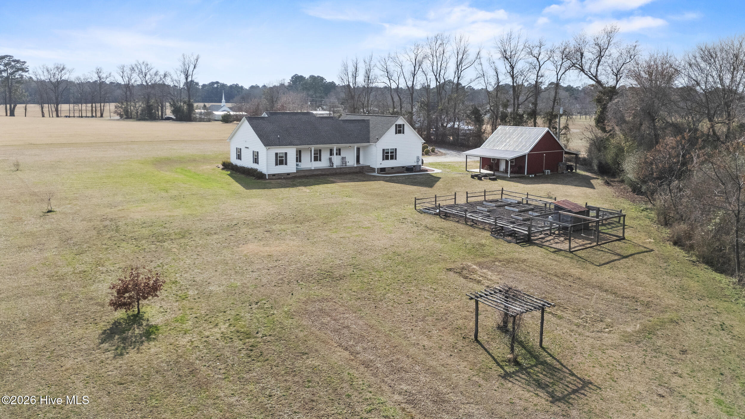 100556913 | Photo 51