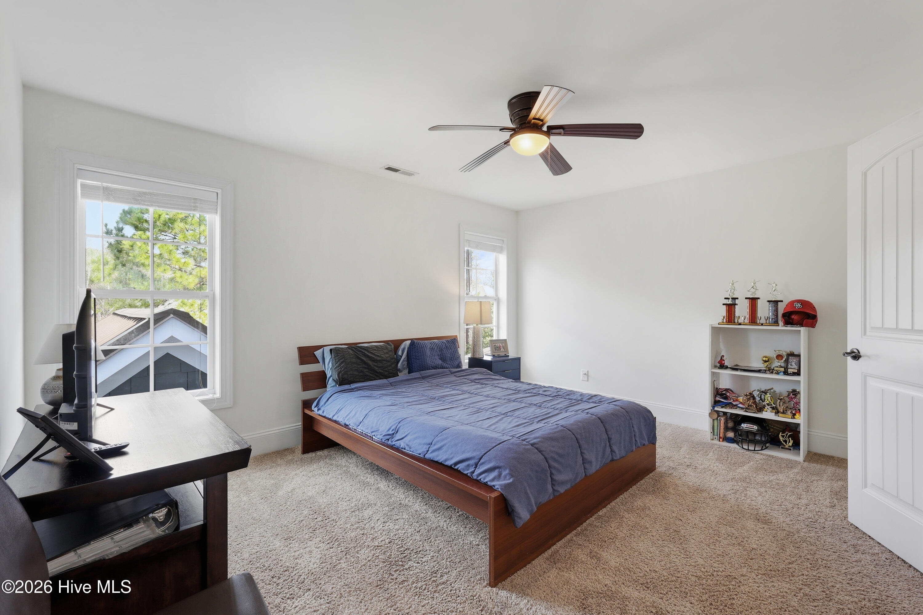 100554068 | Photo 39