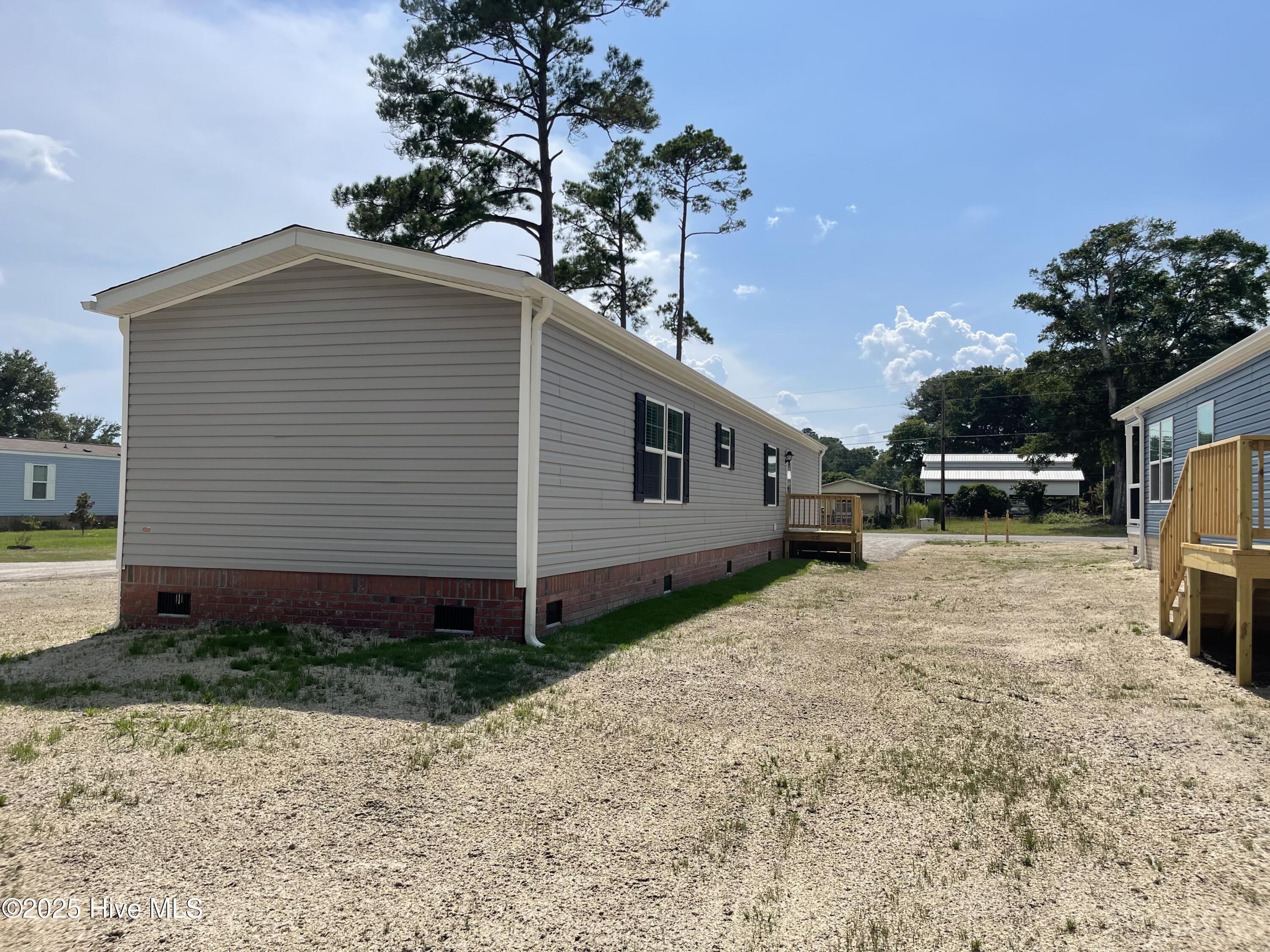 100507283 | Photo 24