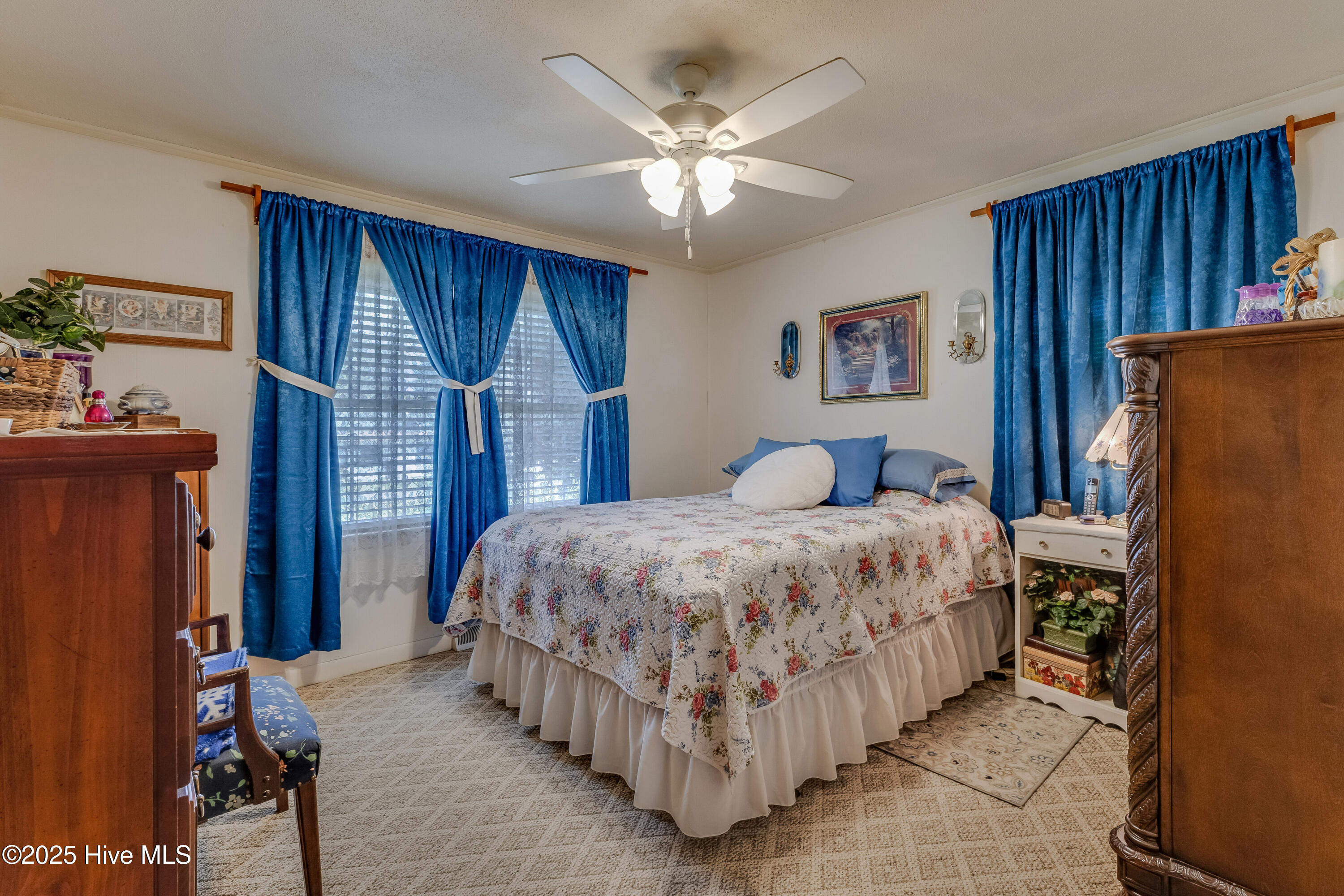 307 W Westbrook Street-print-022-017-Mas