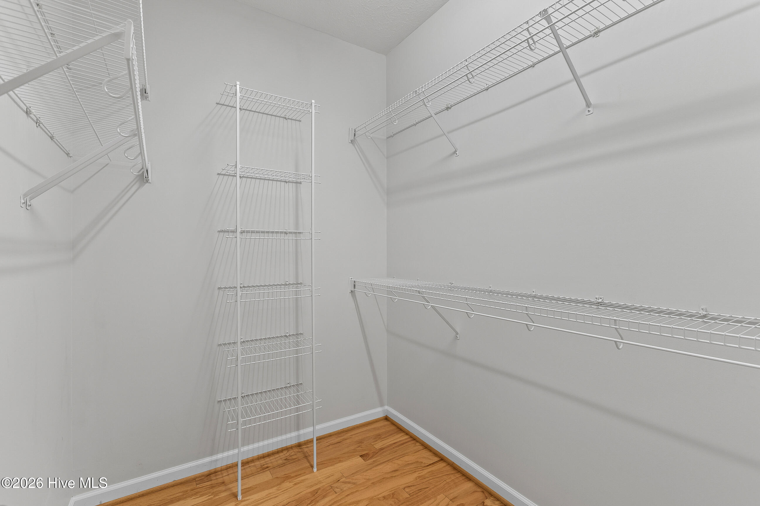 100560391 | Photo 20