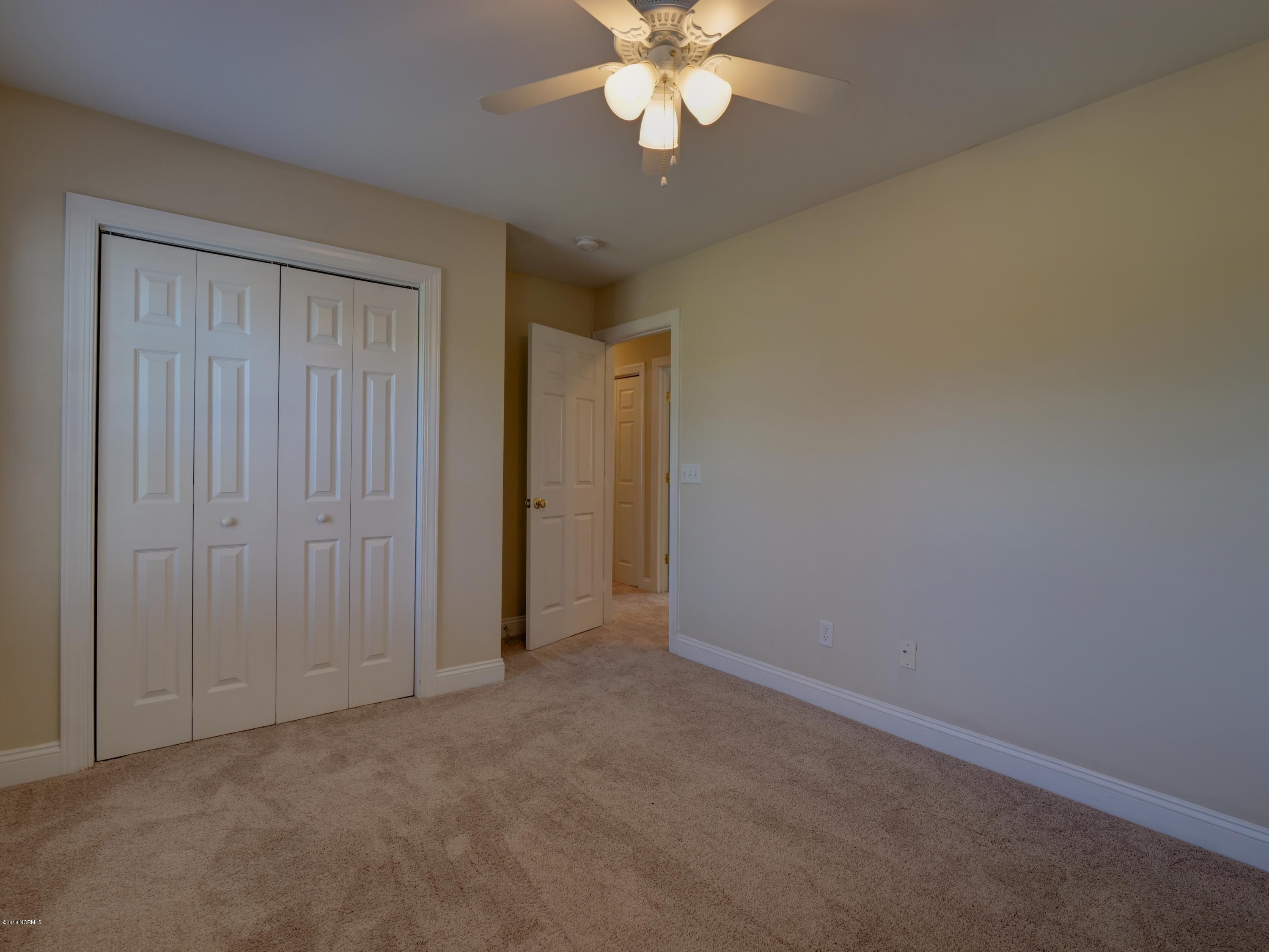 100541932 | Photo 23