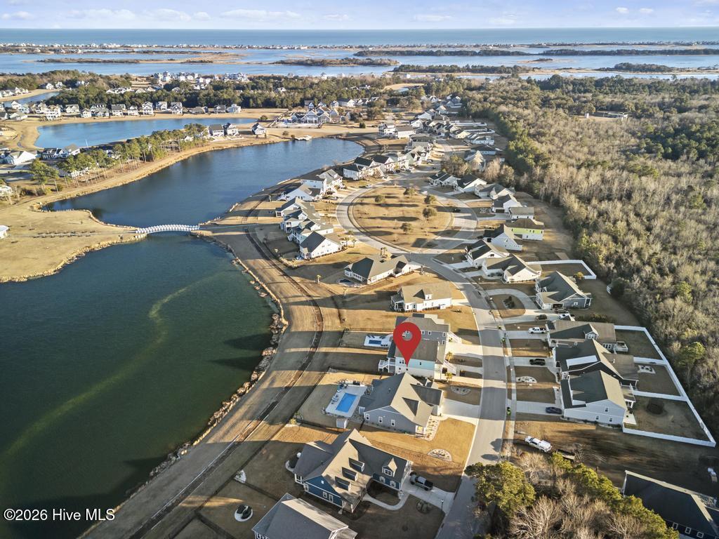 100569844 | Photo 82