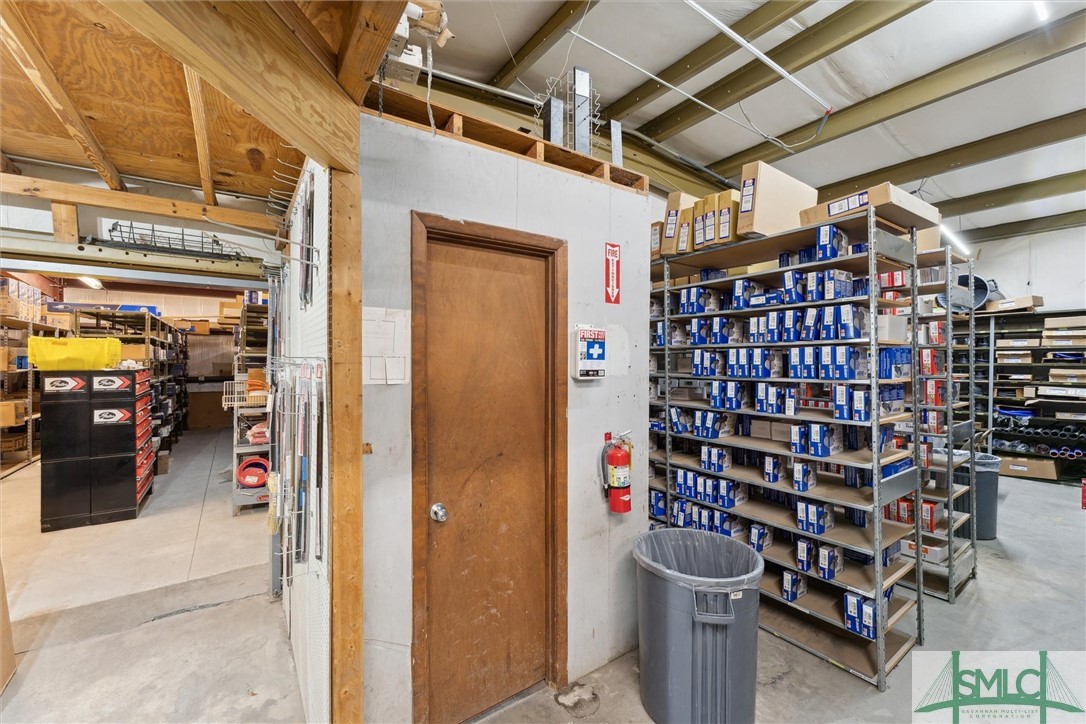 1564 Dean Forest Road, Savannah, GA, 31408