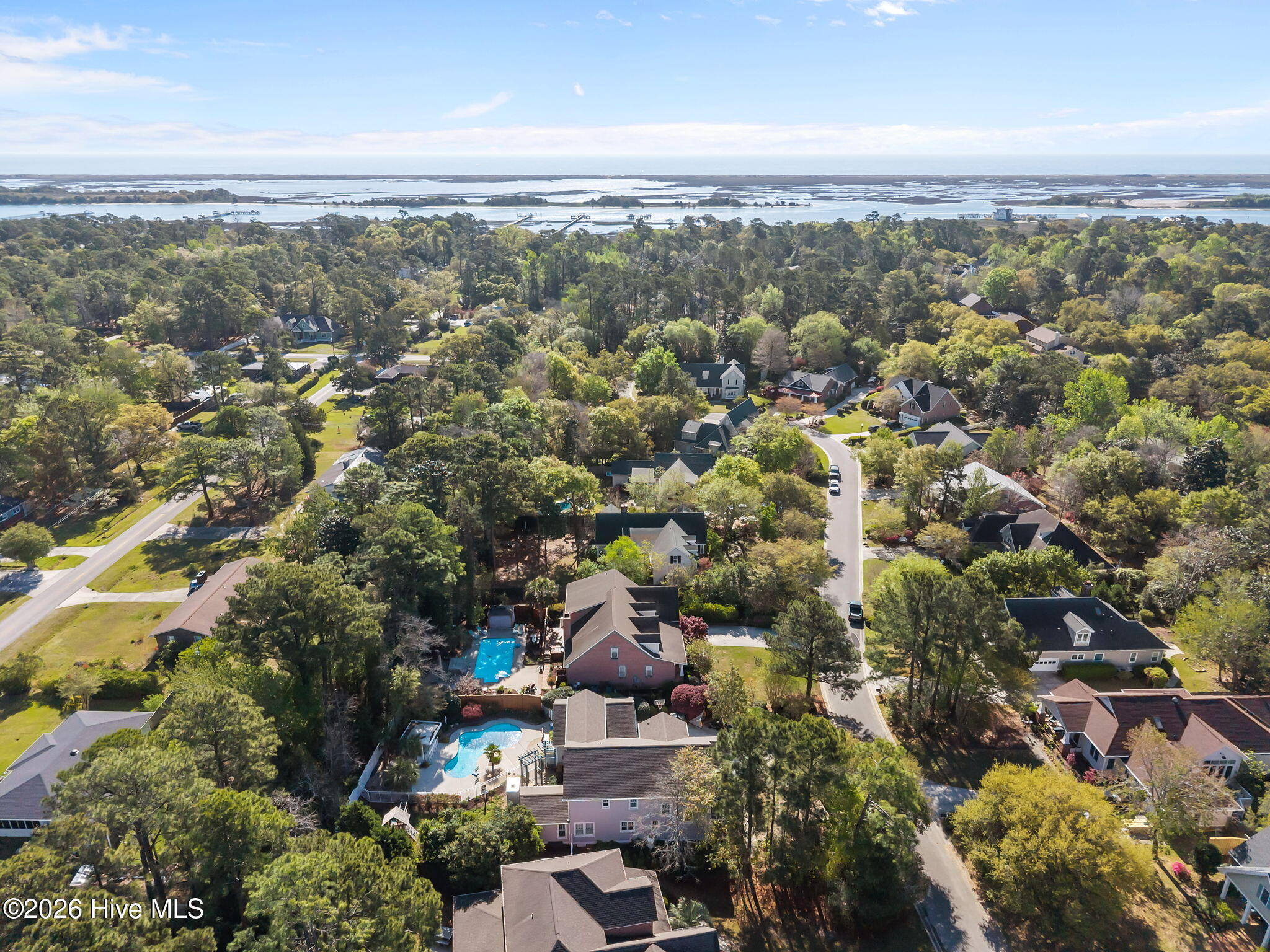 100565239 | Photo 72