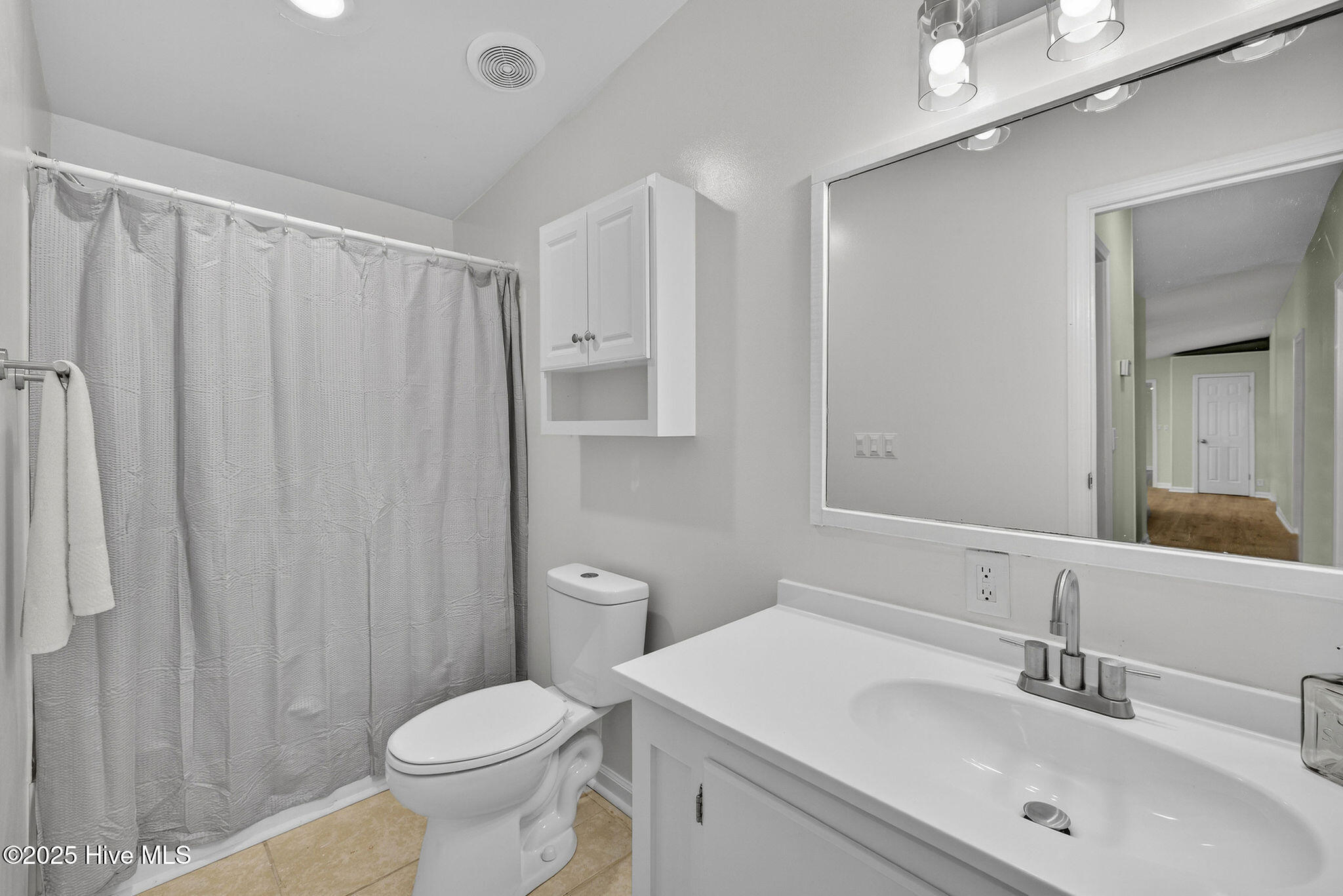 100539132 | Photo 31