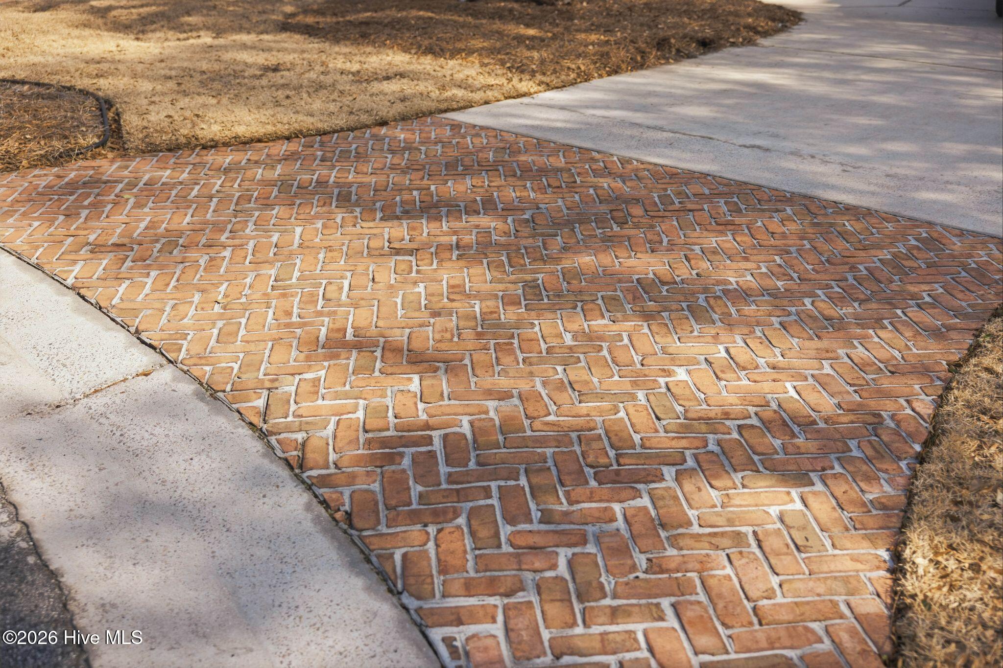 100565083 | Photo 75