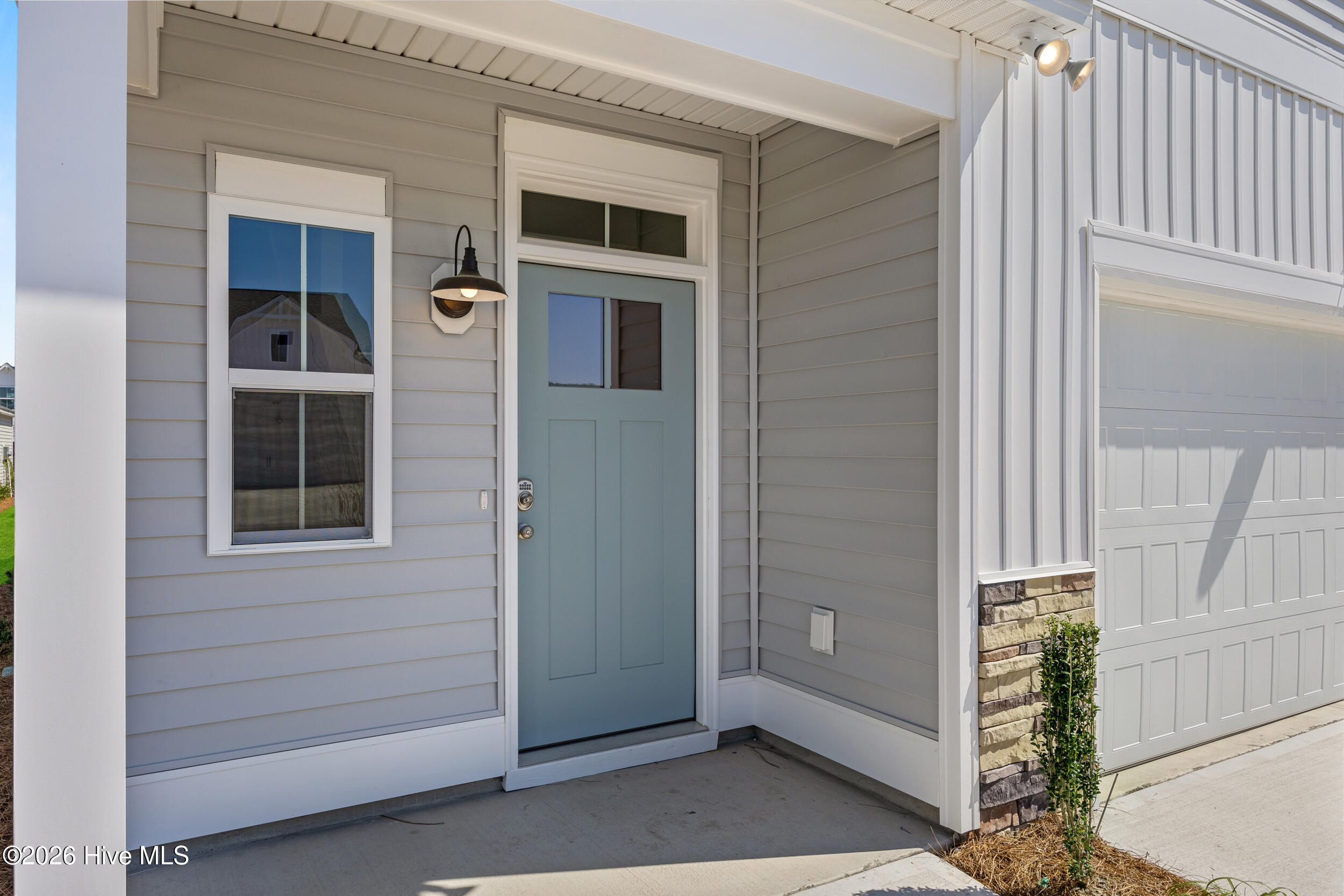 100547269 | Photo 16