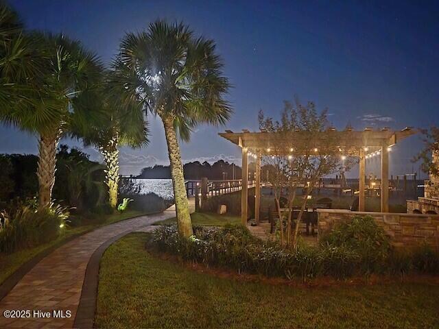 100537331 | Photo 41